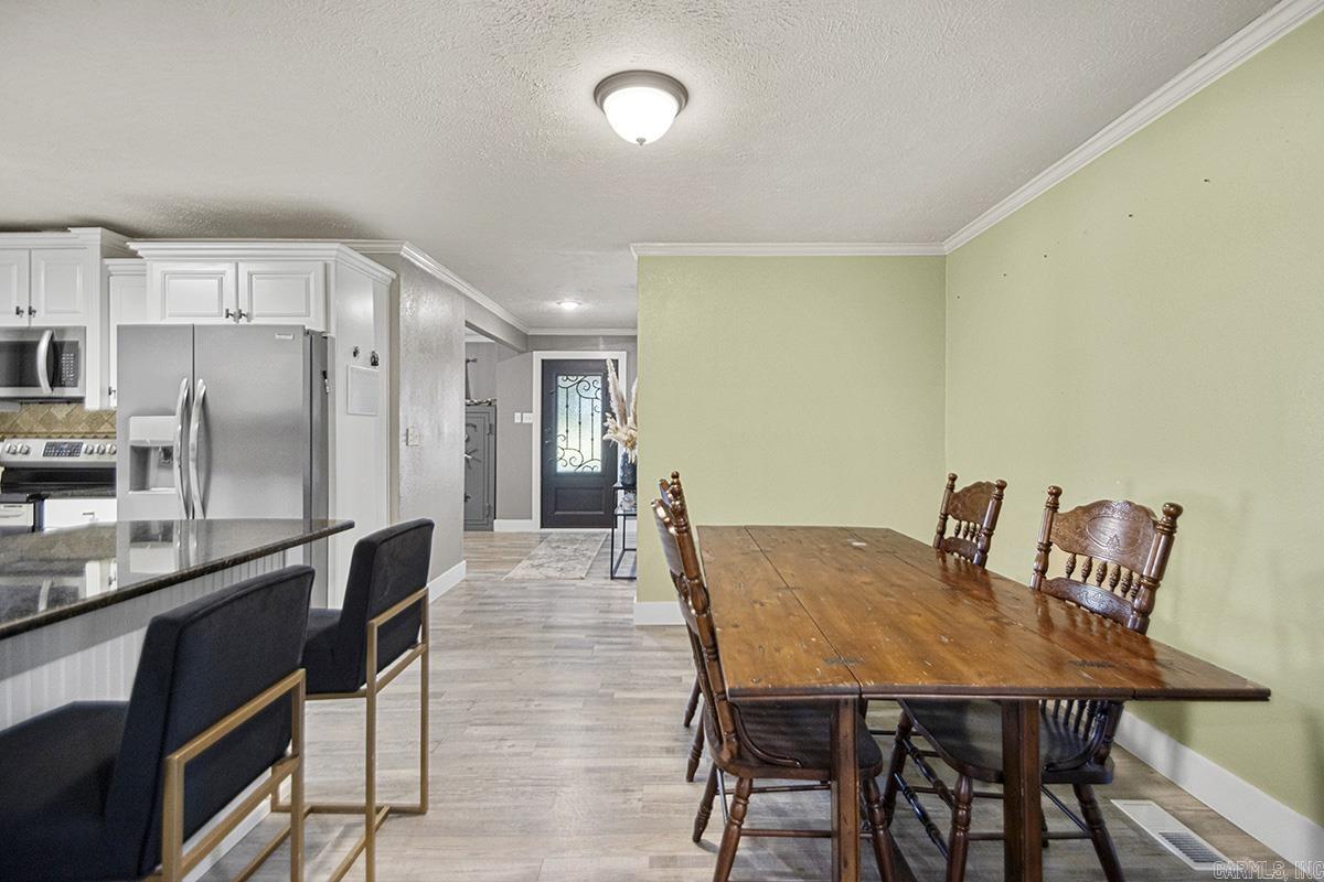 3426 Highway 5  El Paso, AR