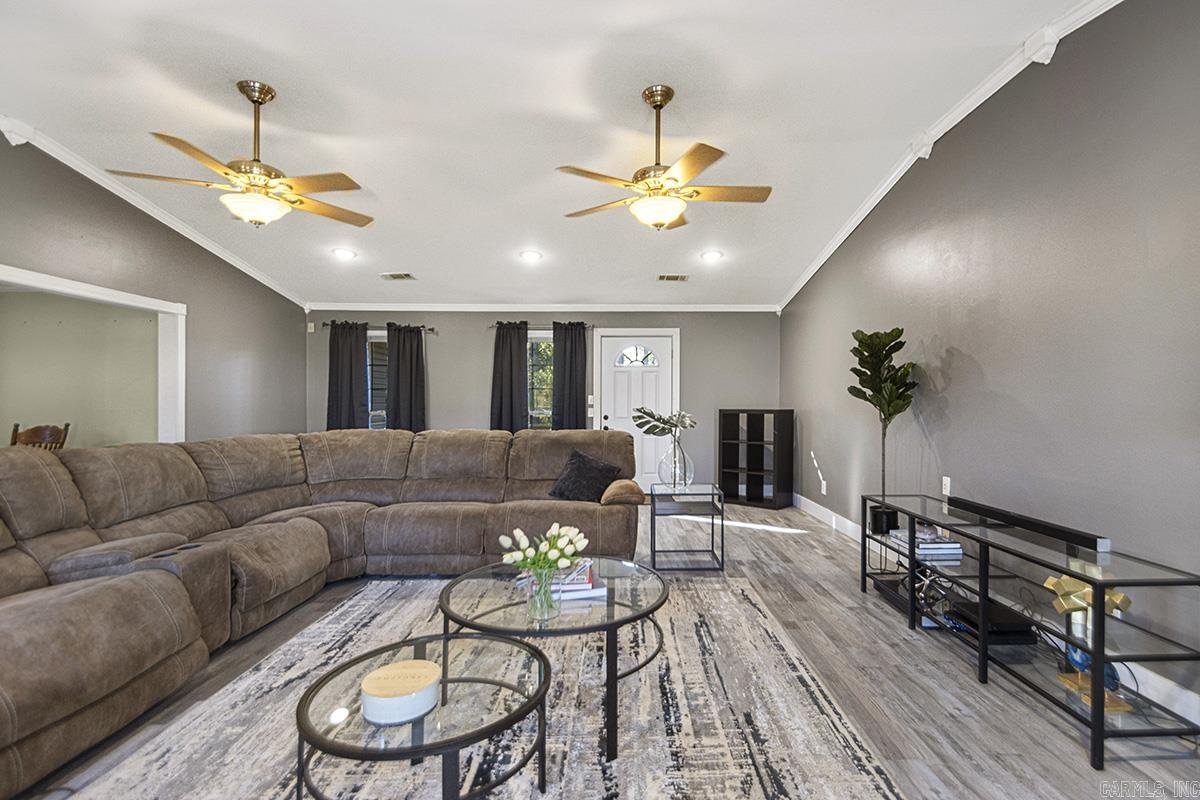 3426 Highway 5  El Paso, AR