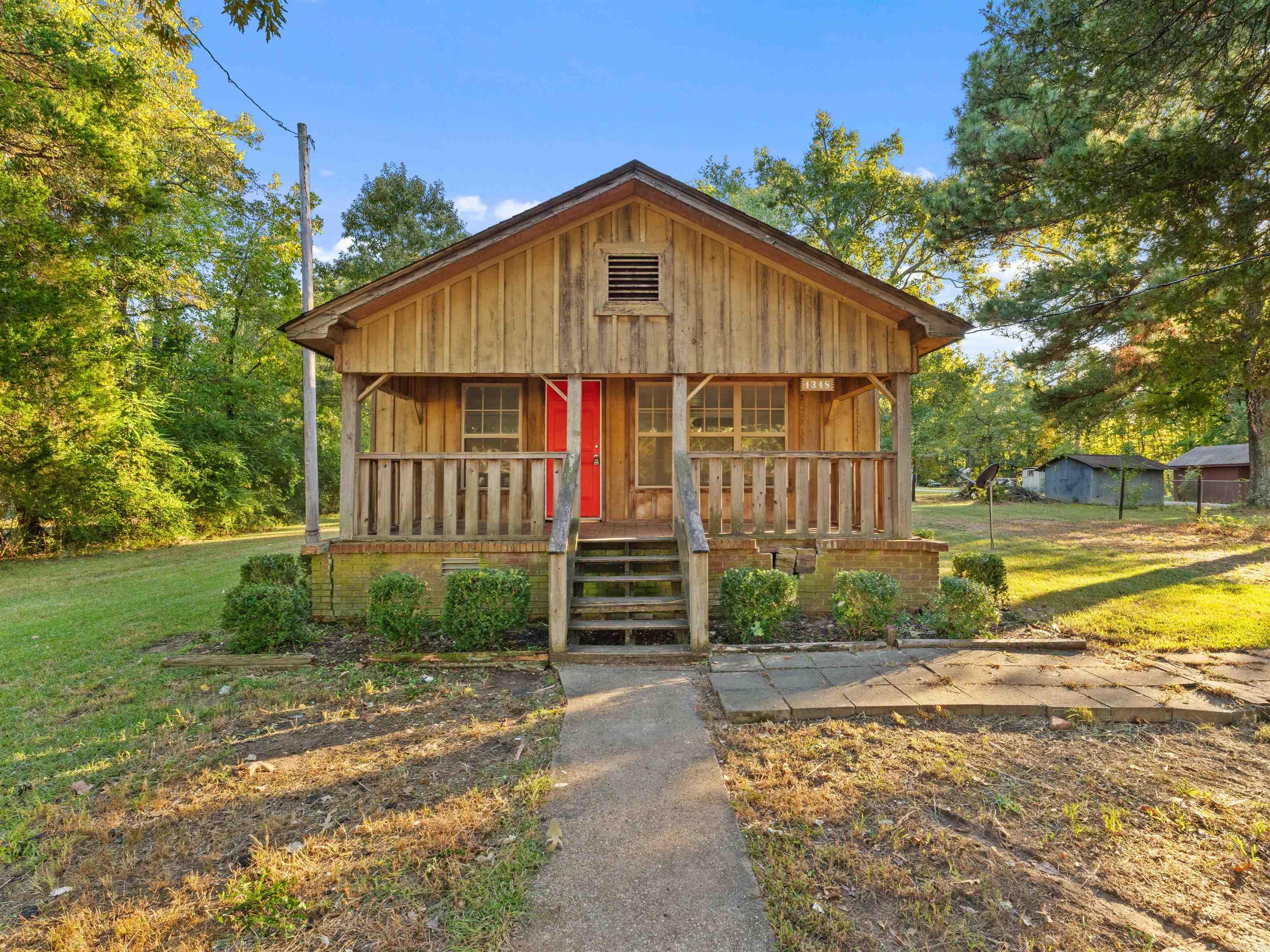 1348 E Jackson Avenue