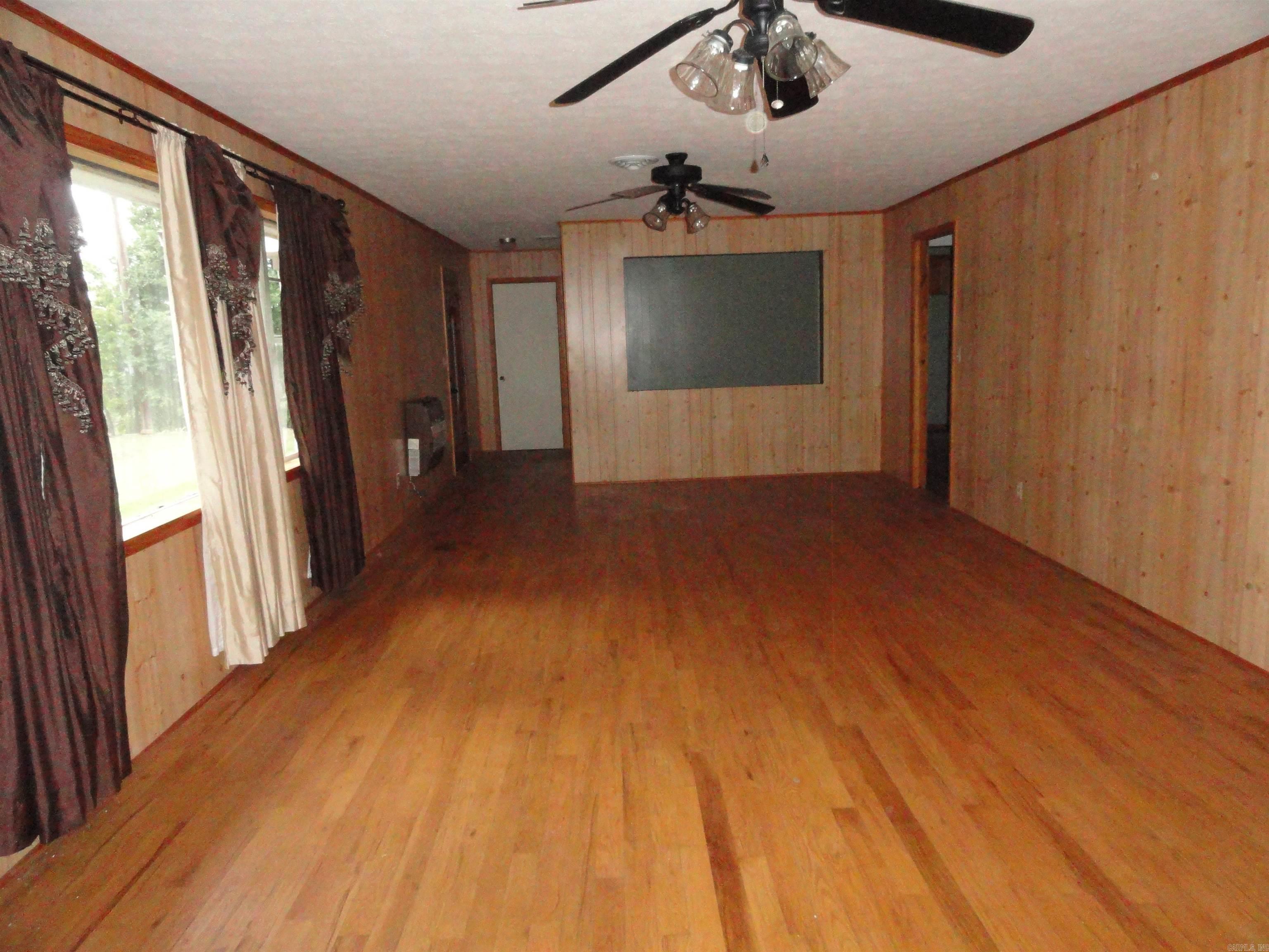 233 Piney Road Marshall, AR 72650