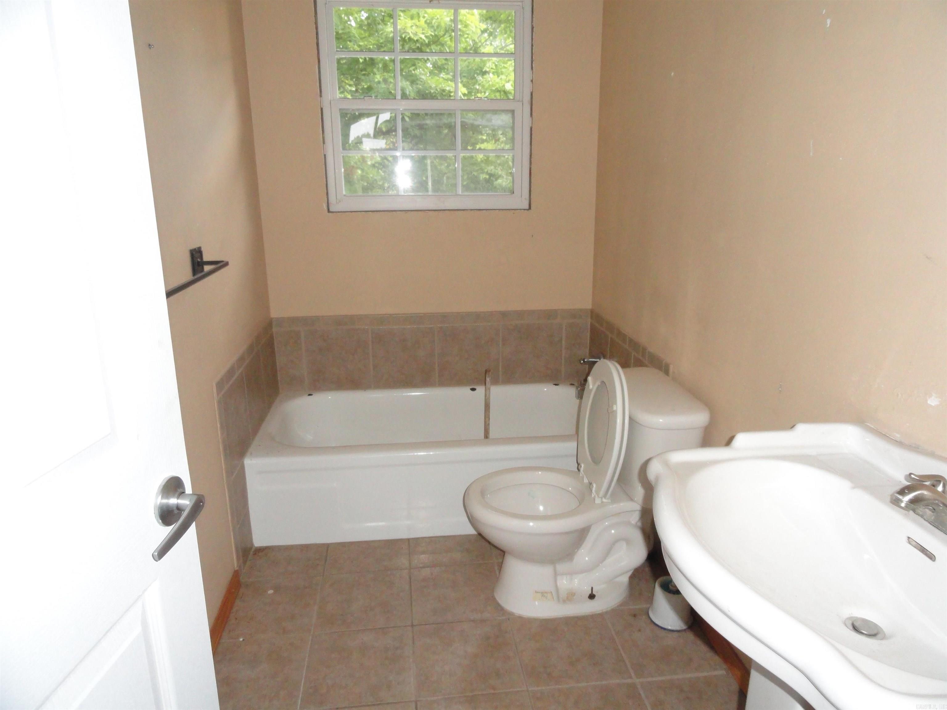 233 Piney Road Marshall, AR 72650