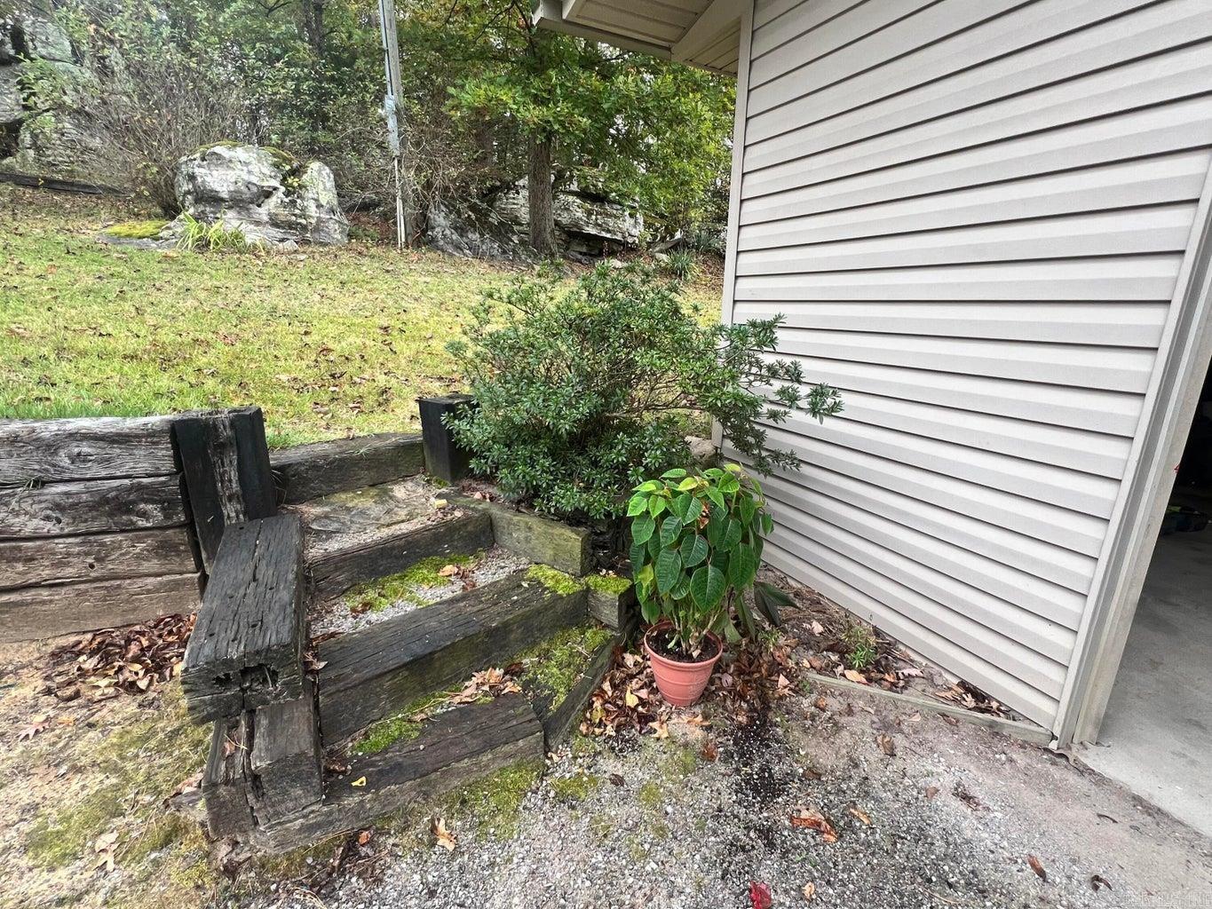 1215 Arrowhead  Cave City, AR