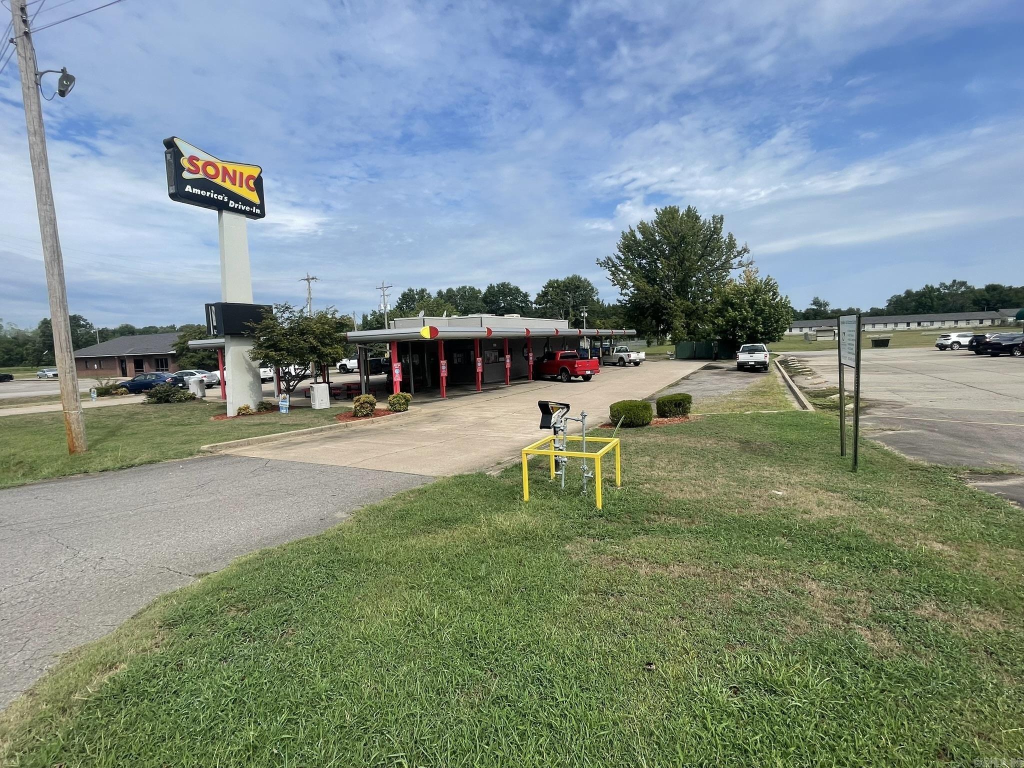 1407 E 8th St  Danville, AR