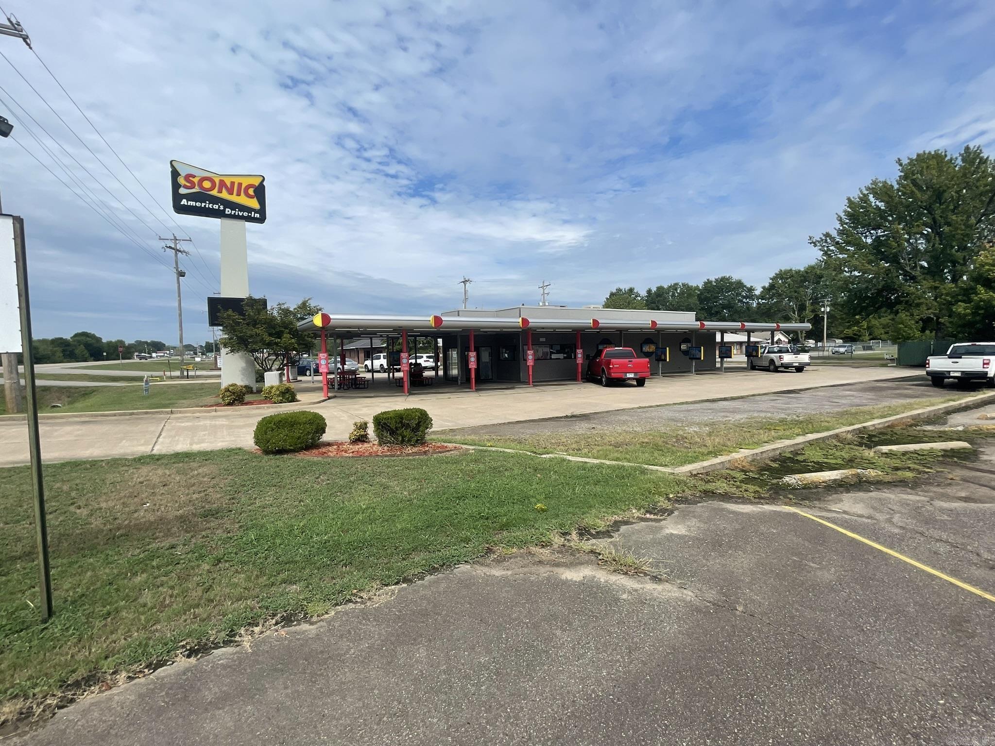 1407 E 8th St  Danville, AR