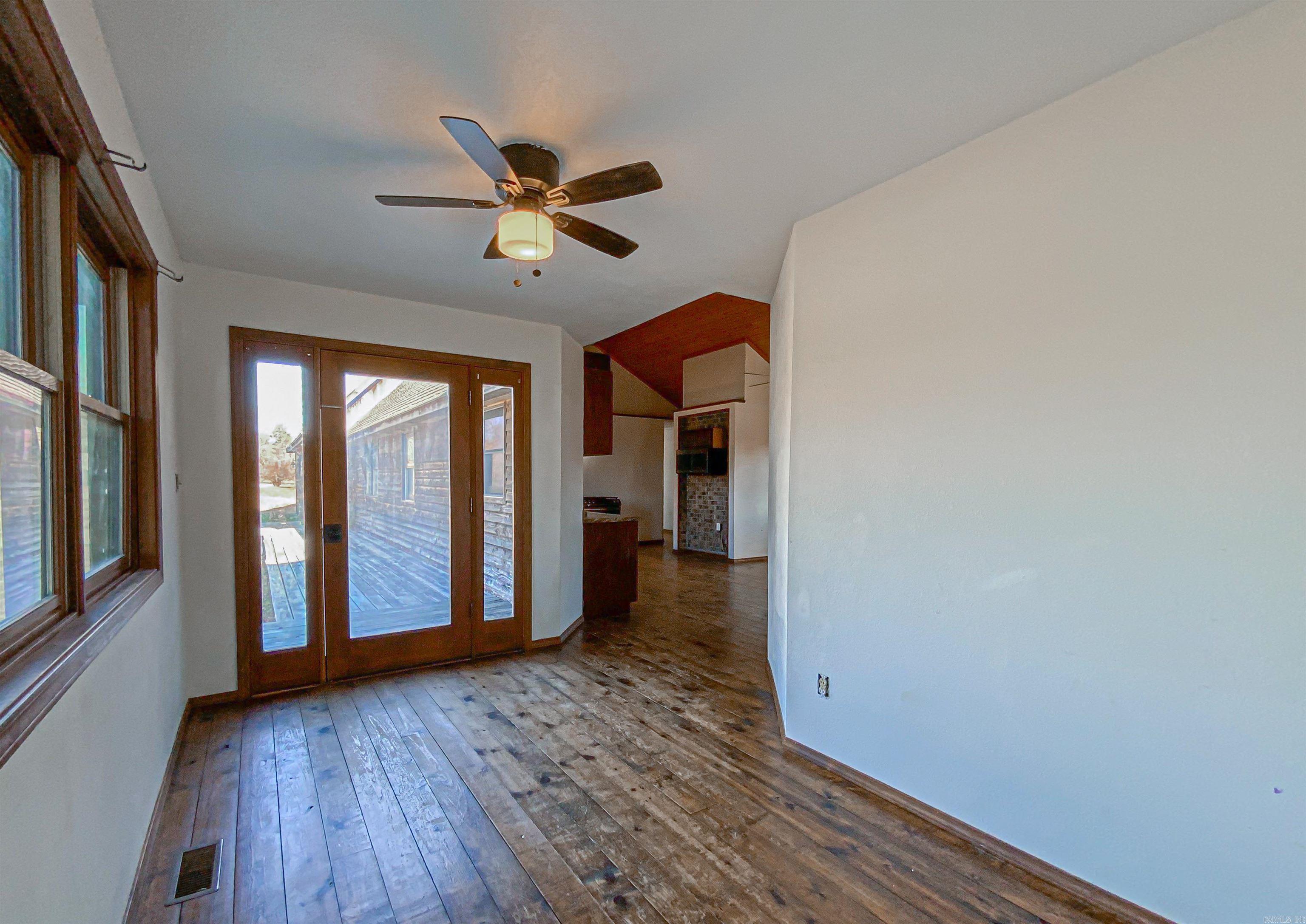 434 MC 5059  Valley Springs, AR