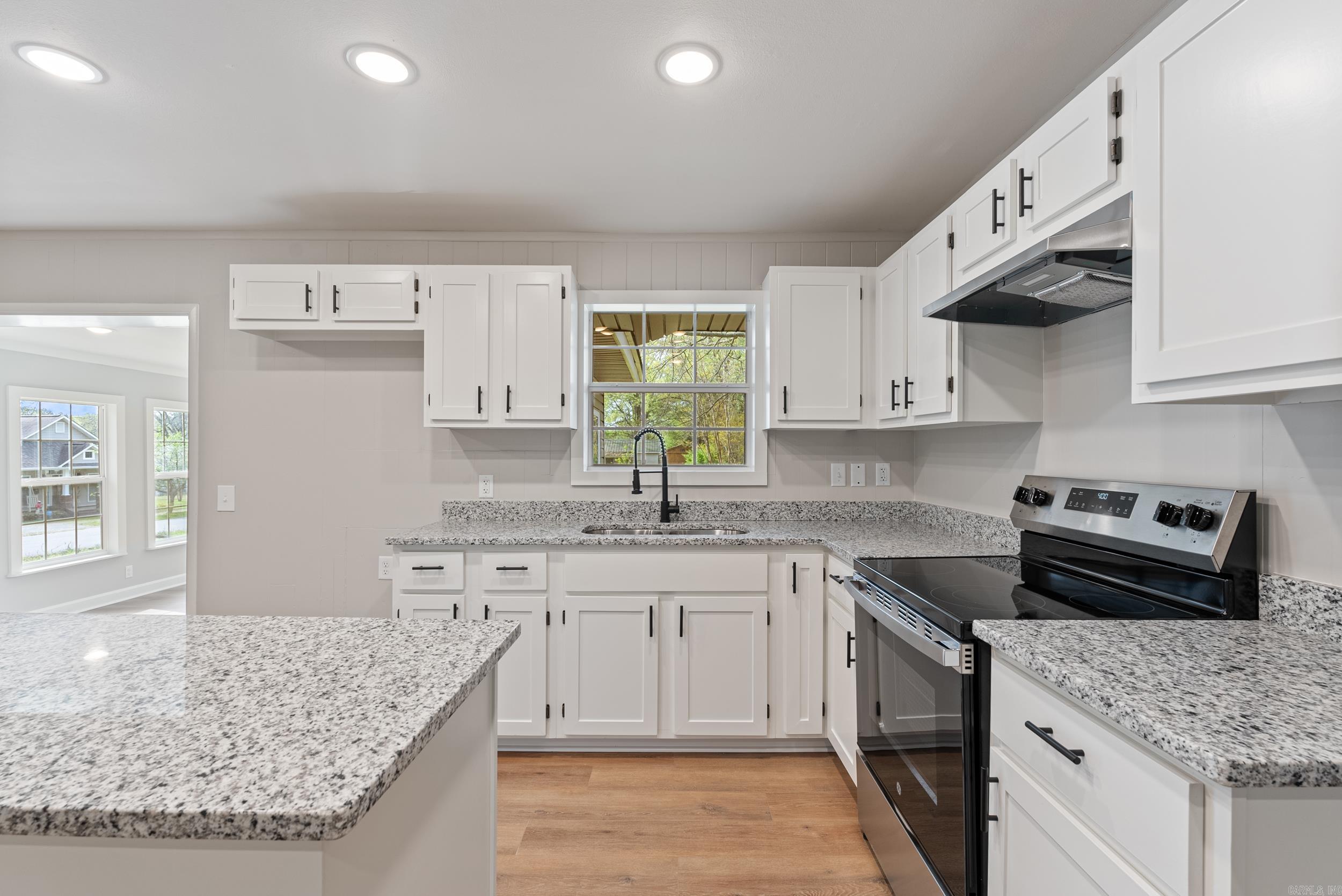 407 E Holly Street  Sheridan, AR