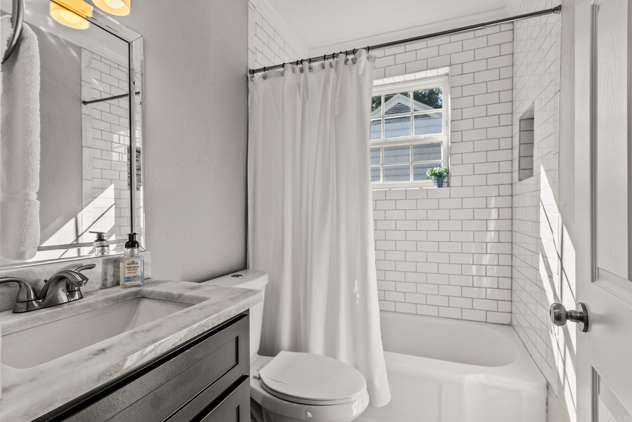 2115 N McKinley  Little Rock, AR