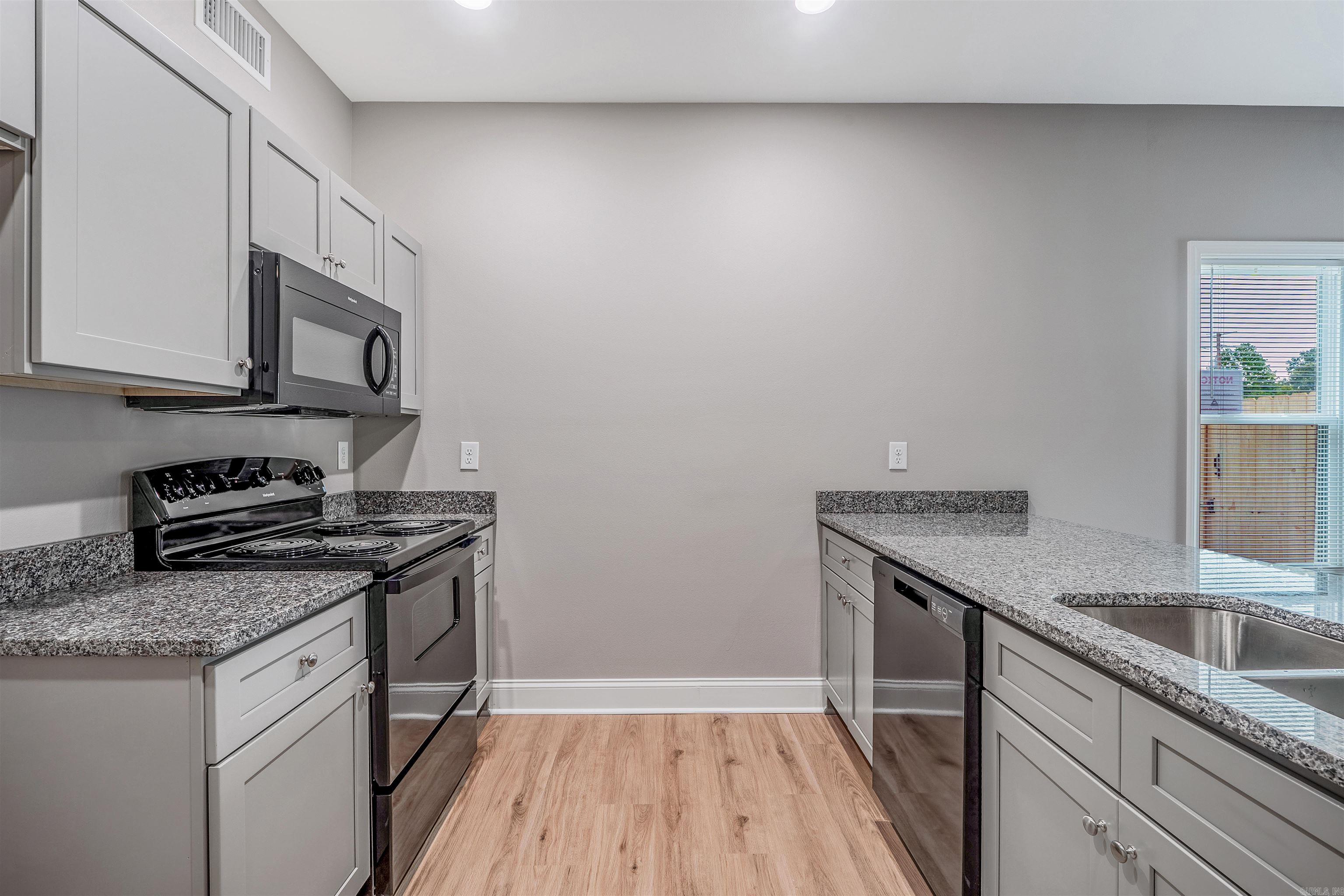 400 & 402 E Center  Jacksonville, AR