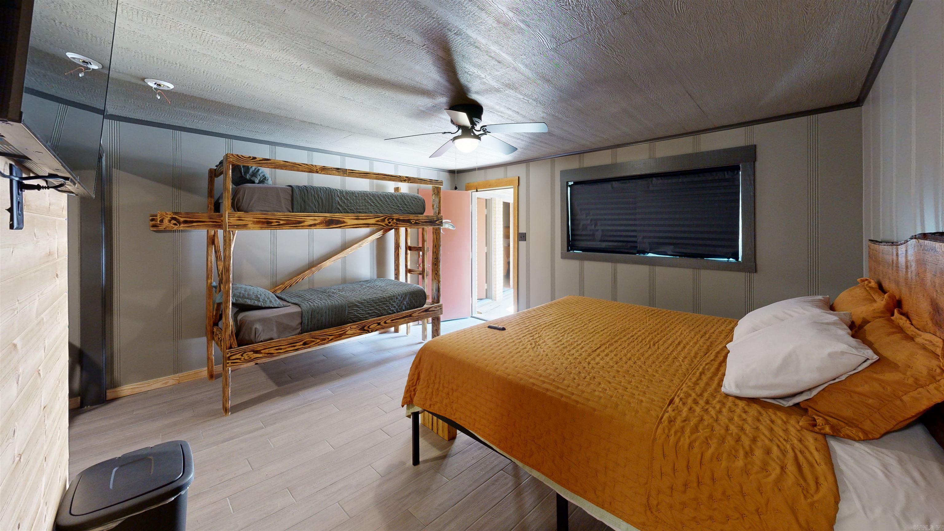 10070 Albert Pike  Royal, AR