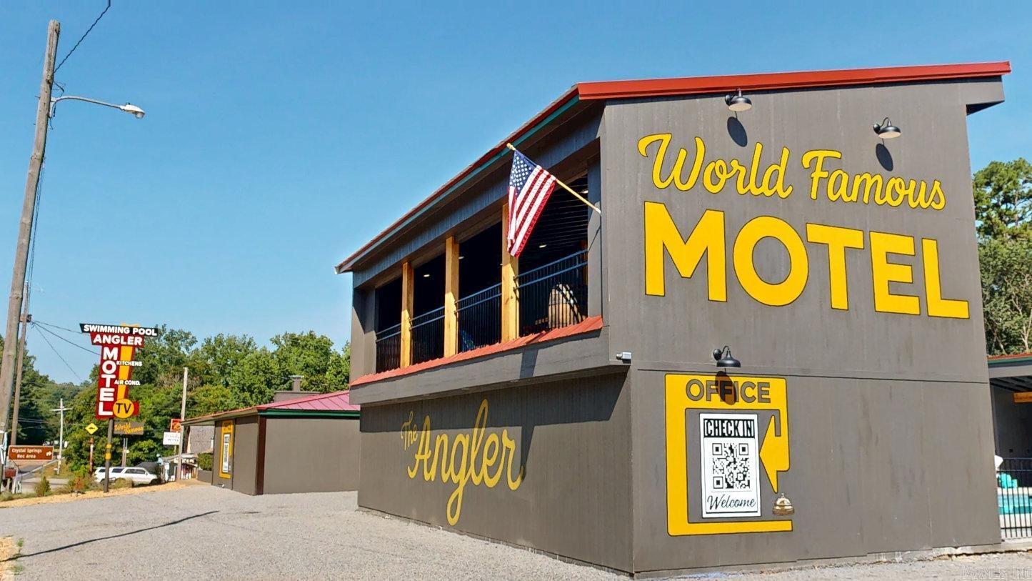 10070 Albert Pike  Royal, AR