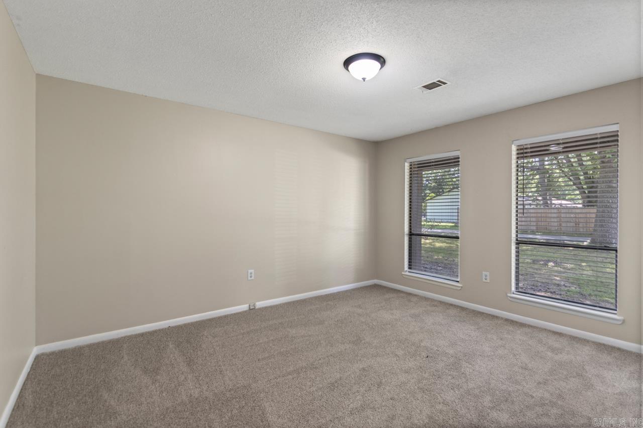 2107 West  Conway, AR