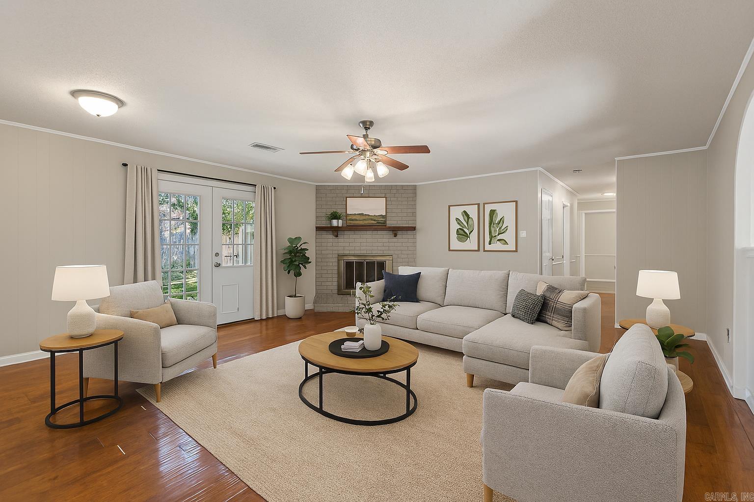 2107 West  Conway, AR