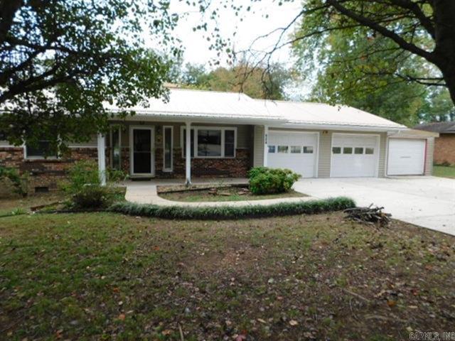 924 E 1st  Mountain Home, AR