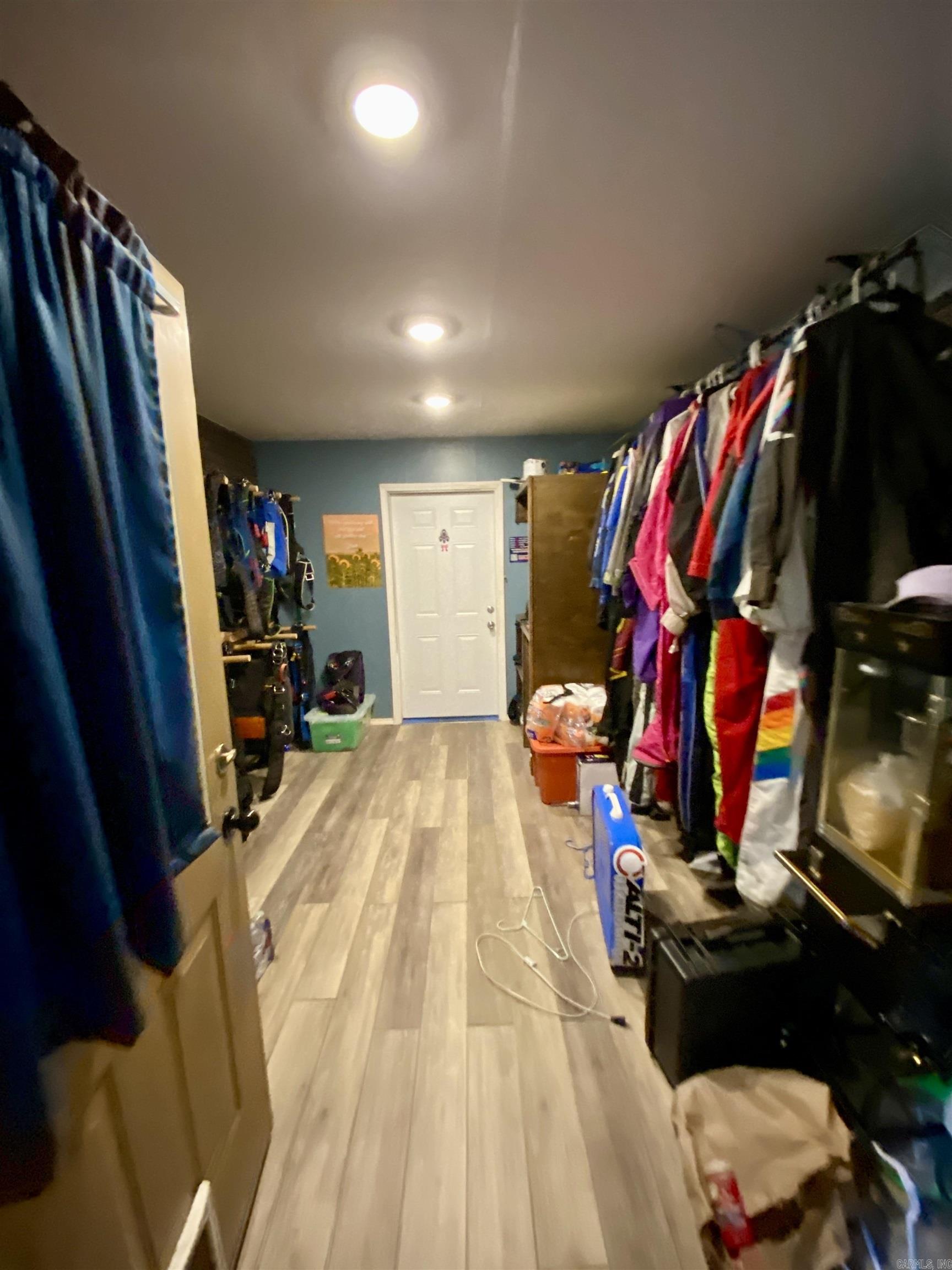 1413 E Main Street (#16 & #17 Hanger)  Clarksville, AR