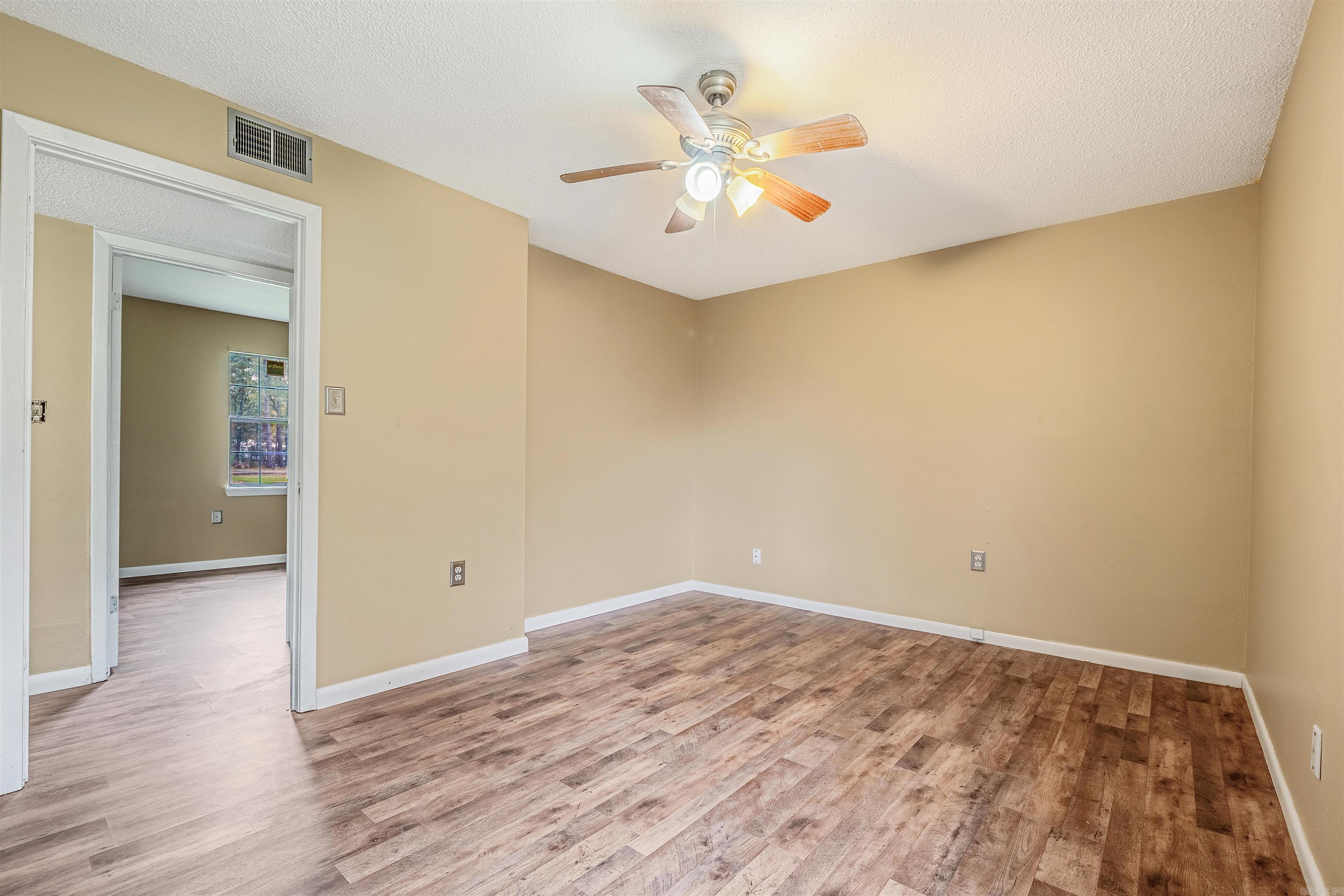 111 Holiday Terrace  Searcy, AR