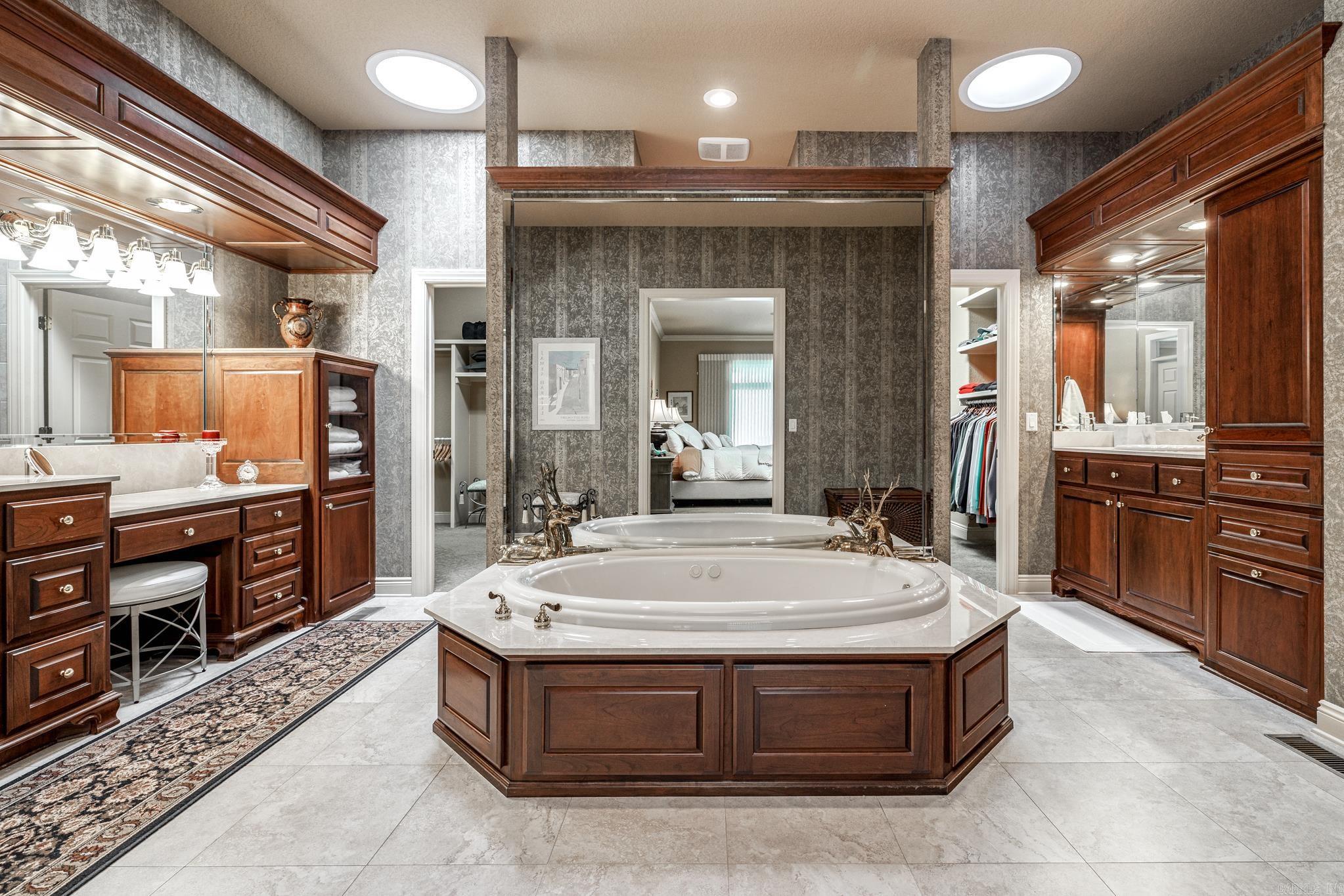 5 Granada  Hot Springs Village, AR