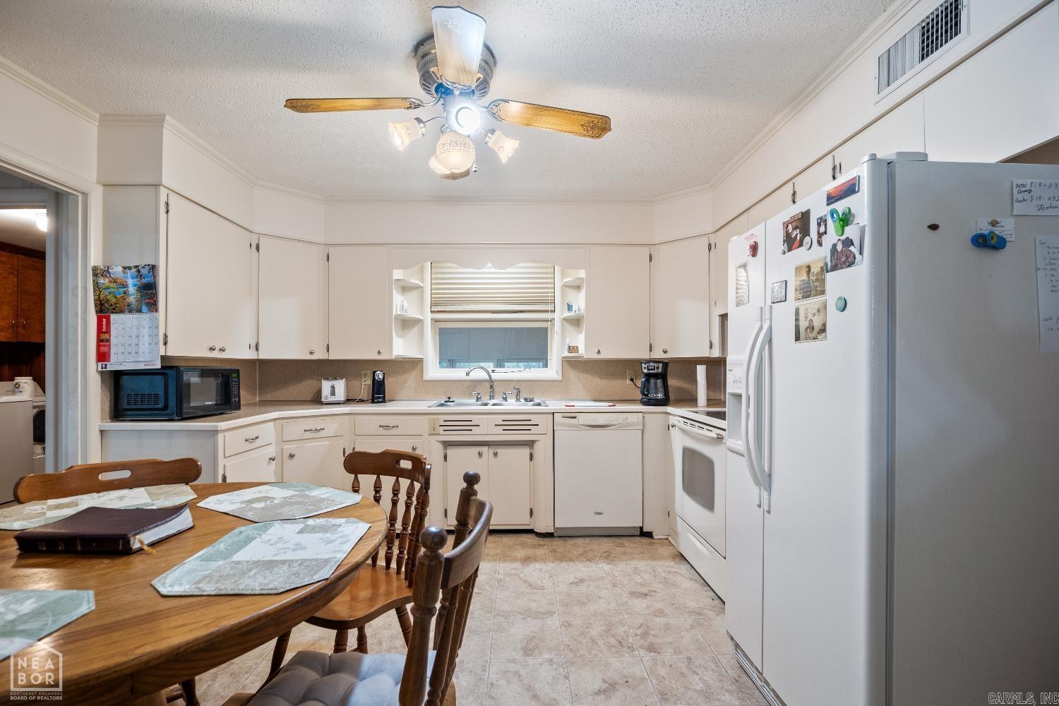 1821 James Jonesboro, AR 72401