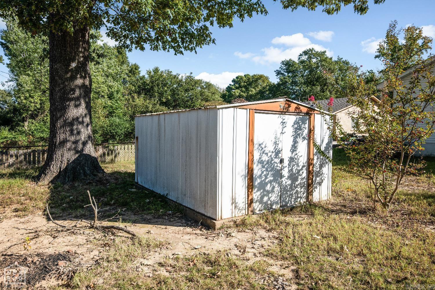 1821 James Jonesboro, AR 72401