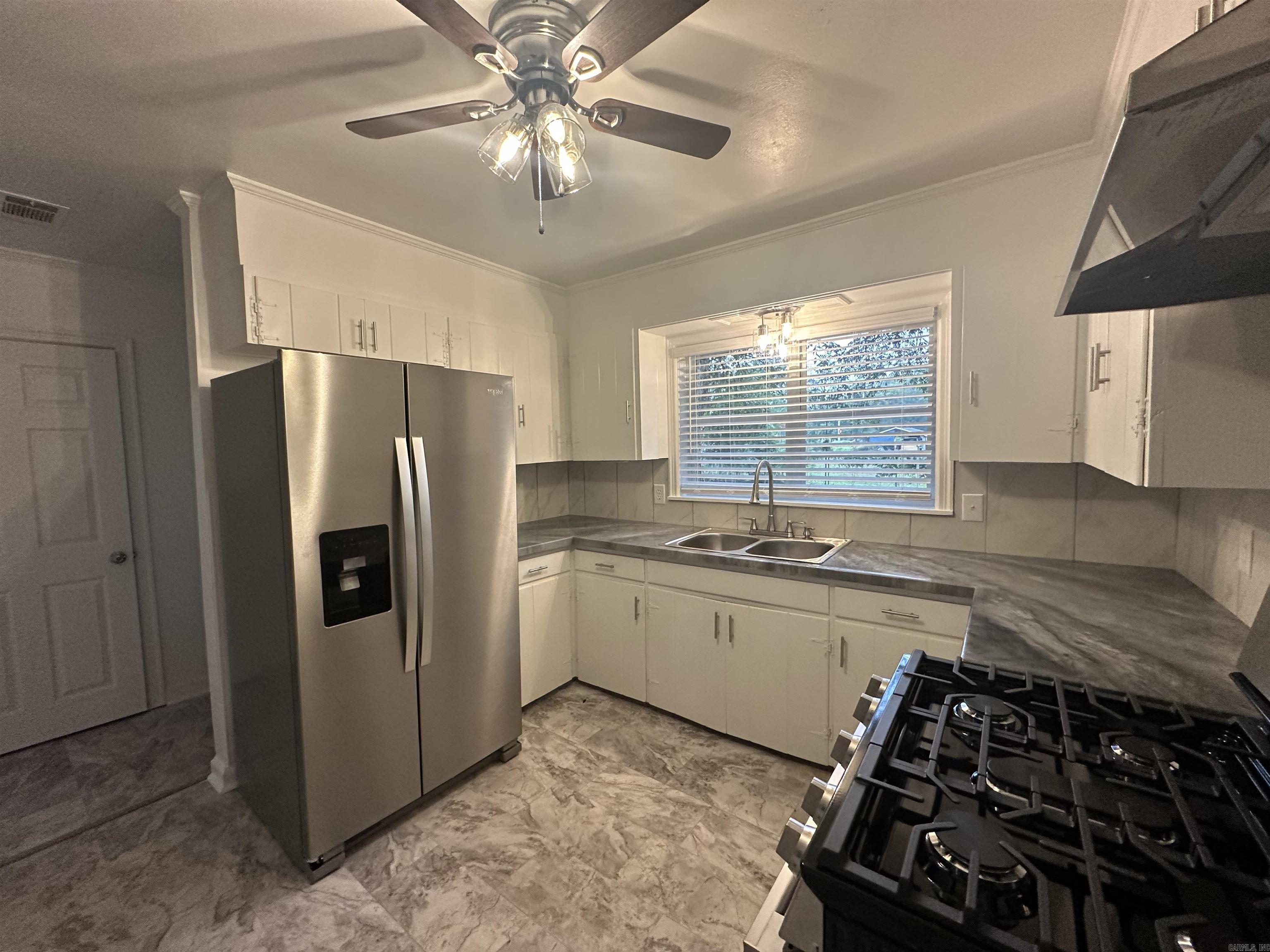 114 S PETERSON  Dumas, AR