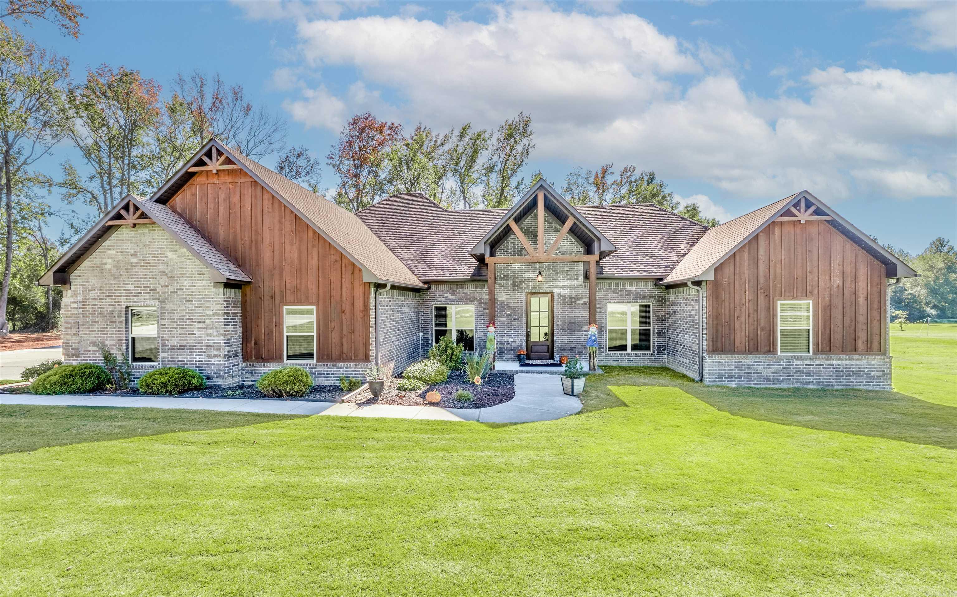 8 Winterberry  Greenbrier, AR