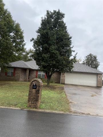 3202  Red Oak  Paragould, AR