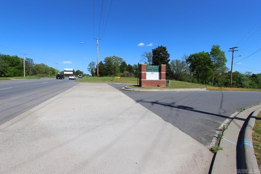 2485 E Oak  Conway, AR