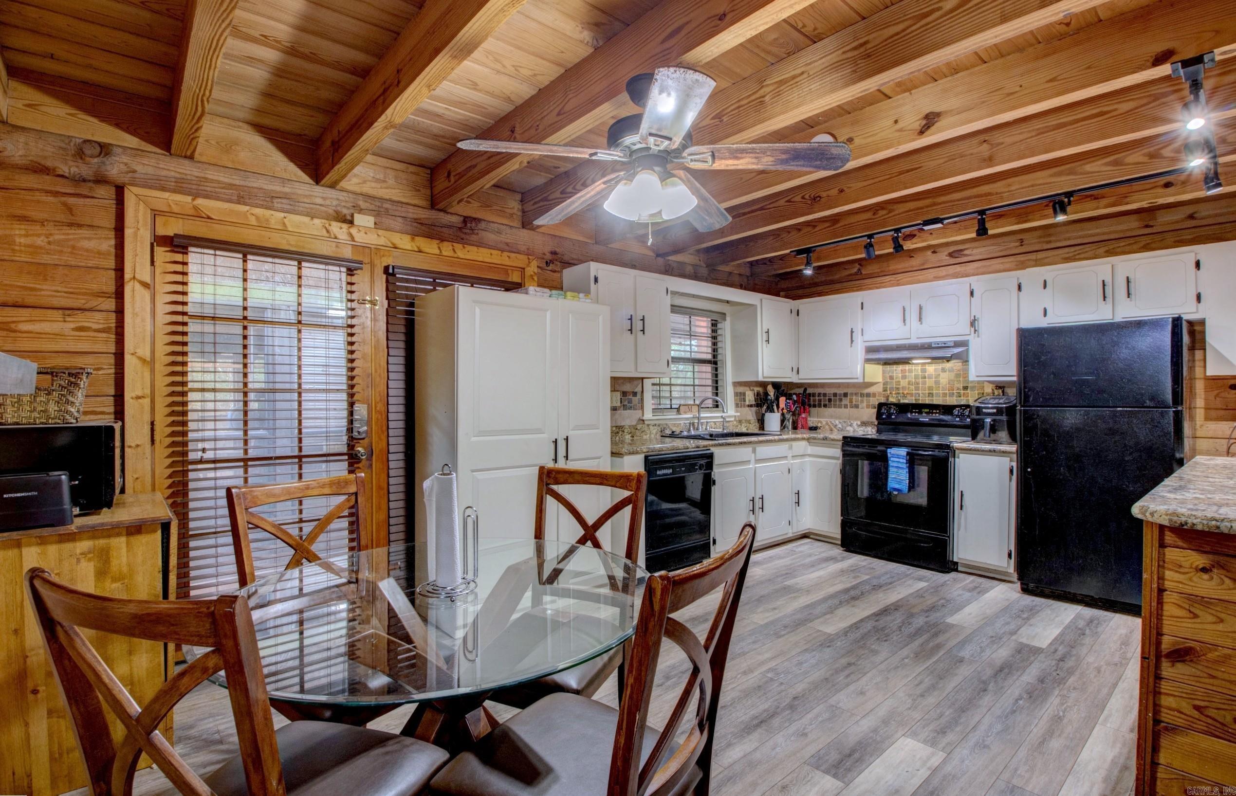 4924 N Detonti  Bauxite, AR