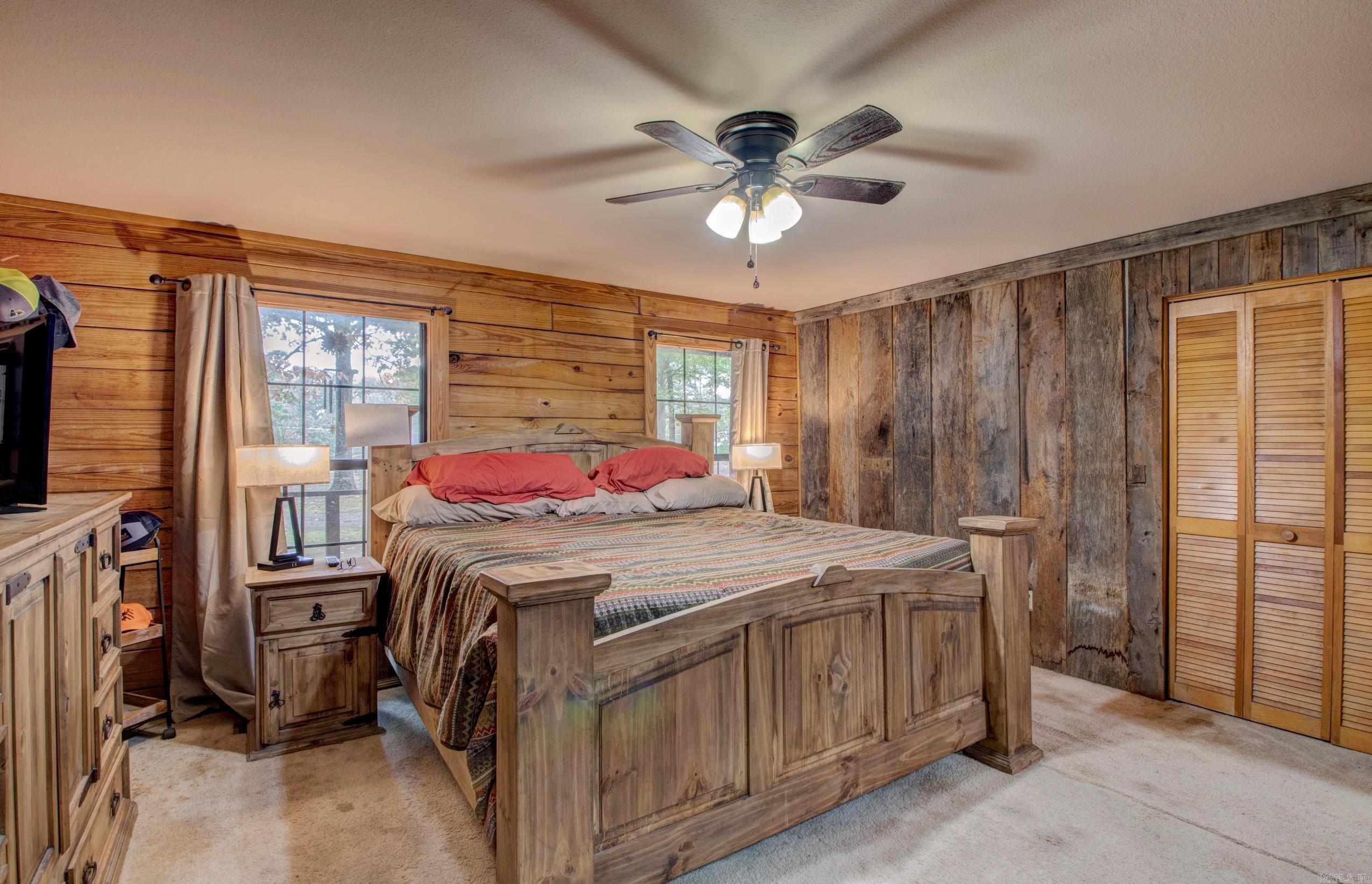 4924 N Detonti  Bauxite, AR