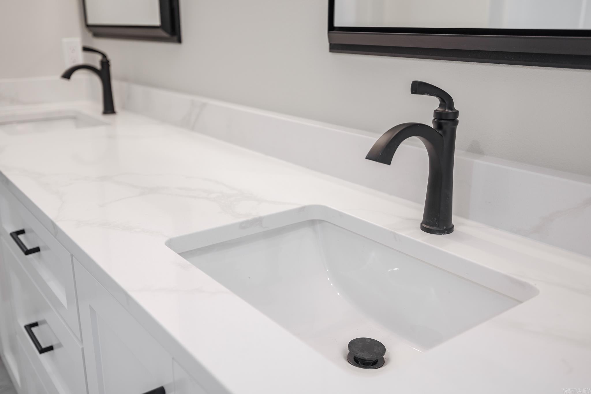 2 Resplandor Cir Hot Springs Village, AR 71909