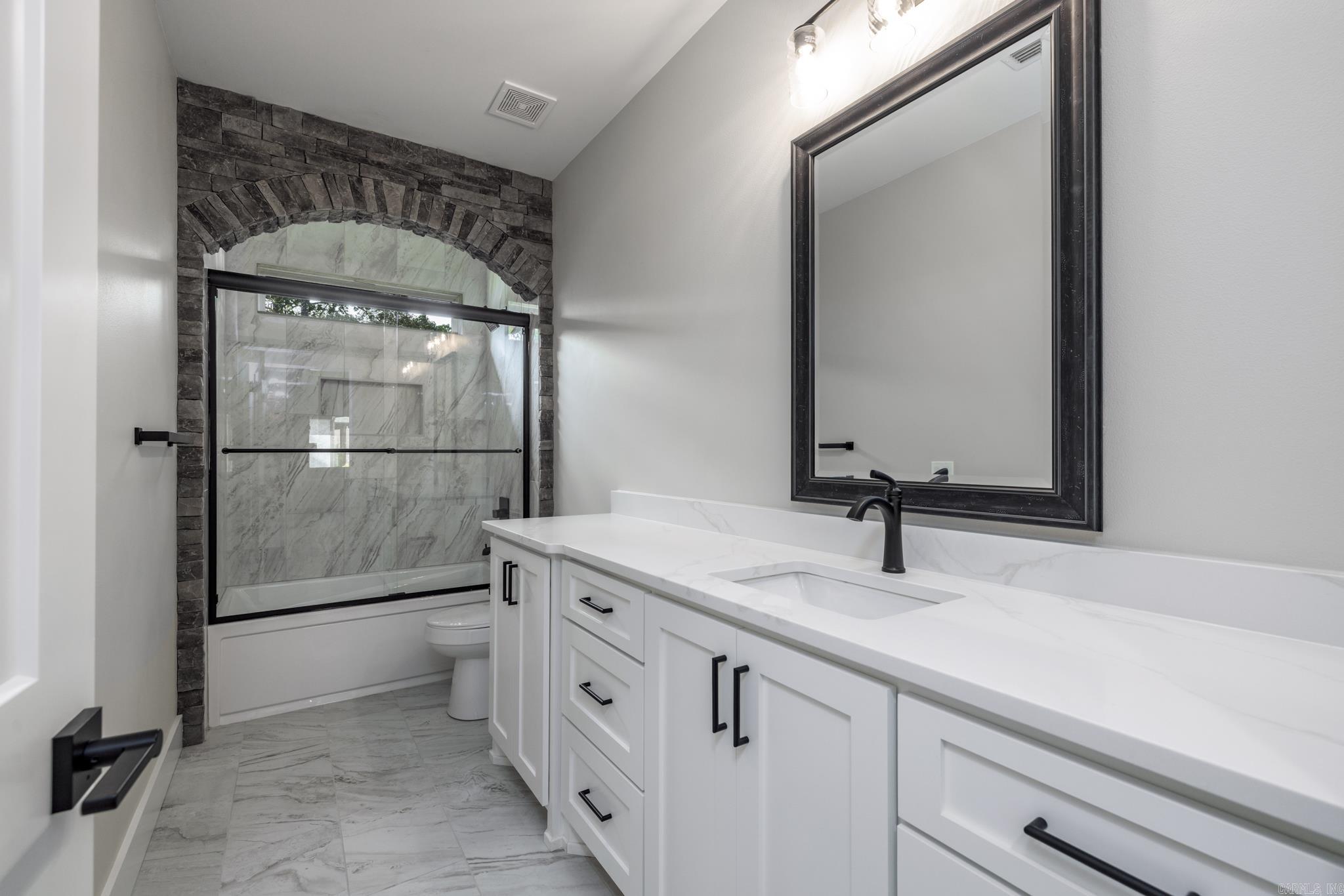 2 Resplandor Cir Hot Springs Village, AR 71909