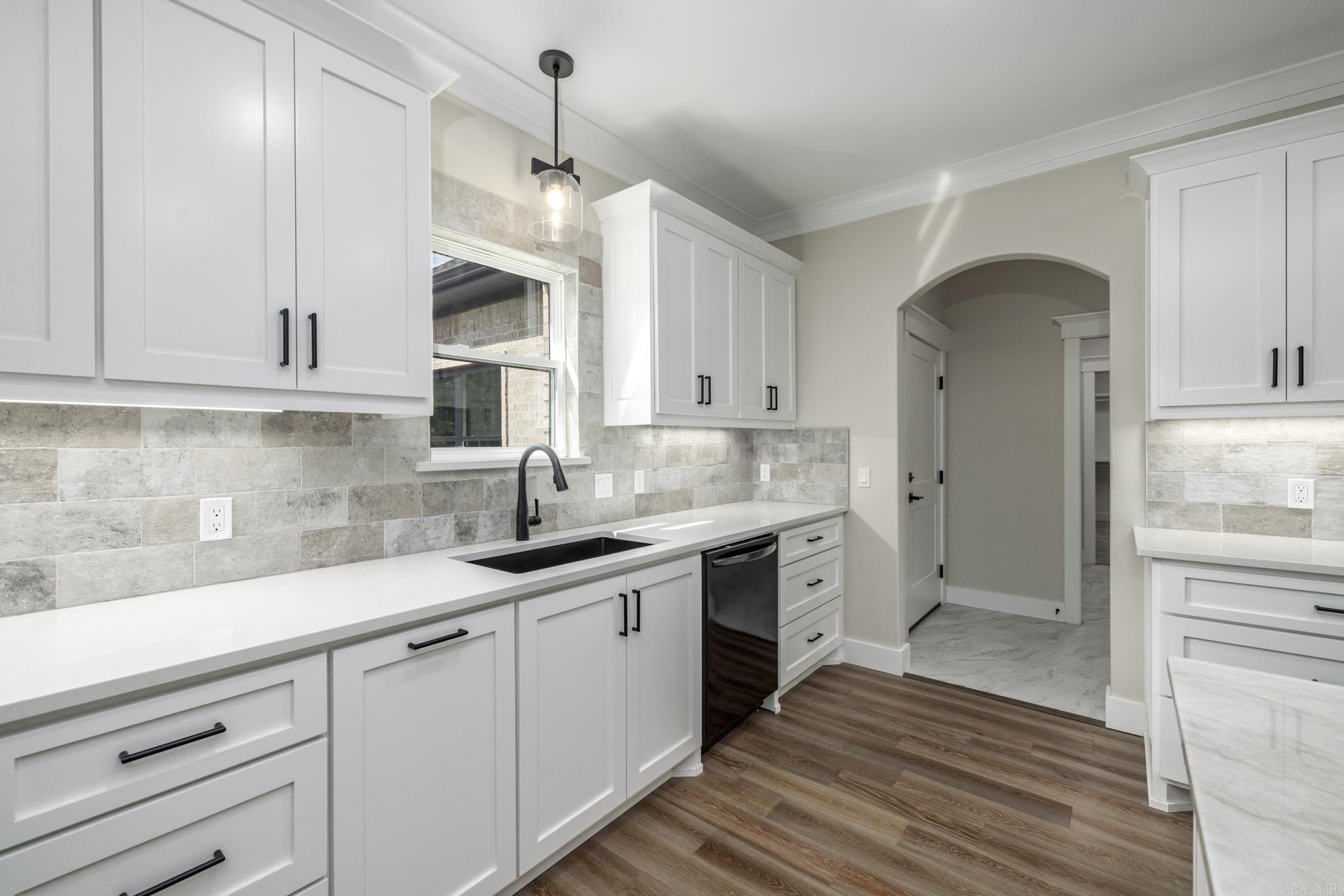 2 Resplandor Cir Hot Springs Village, AR 71909