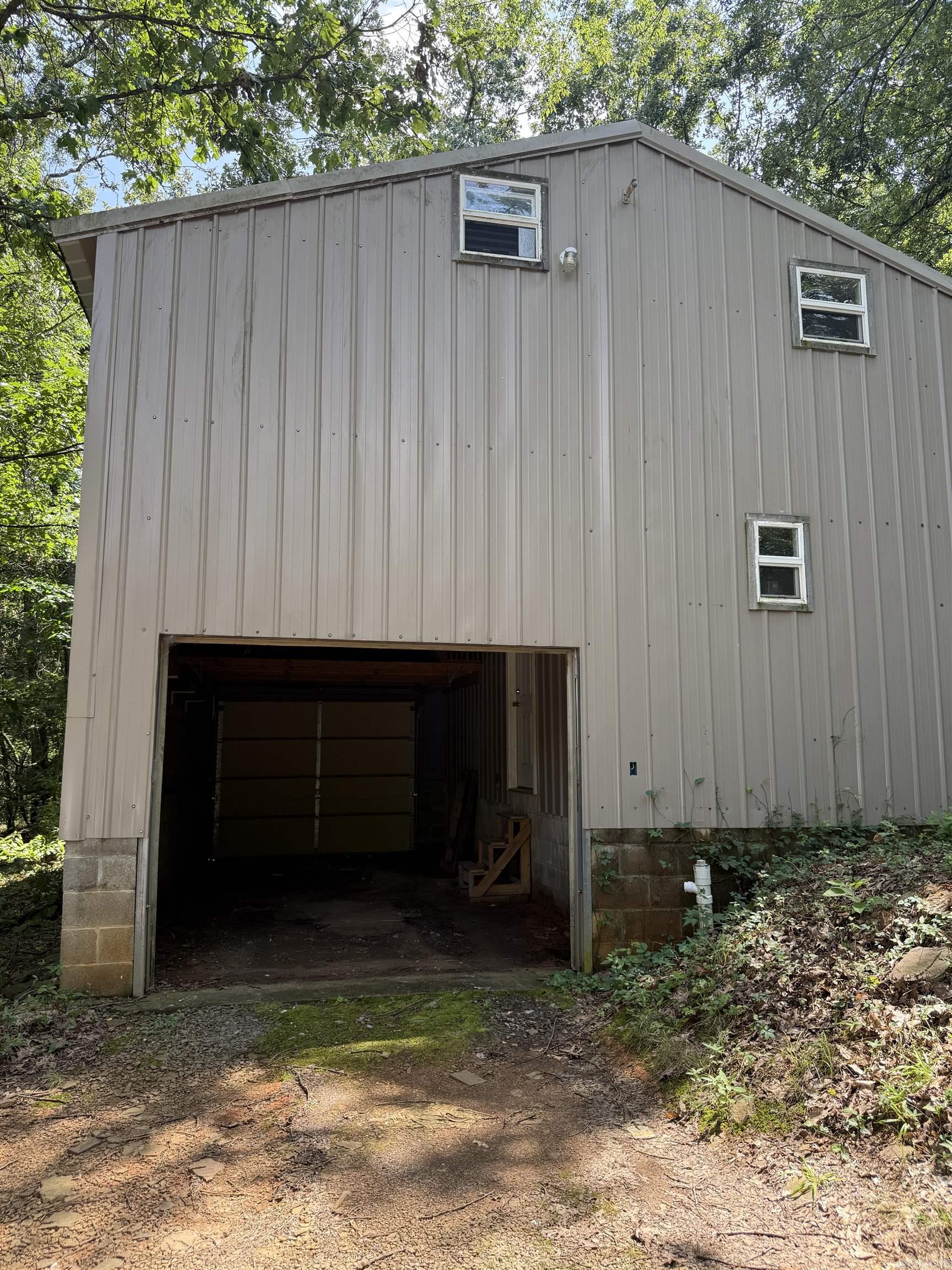 299 County Road 3587  Clarksville, AR