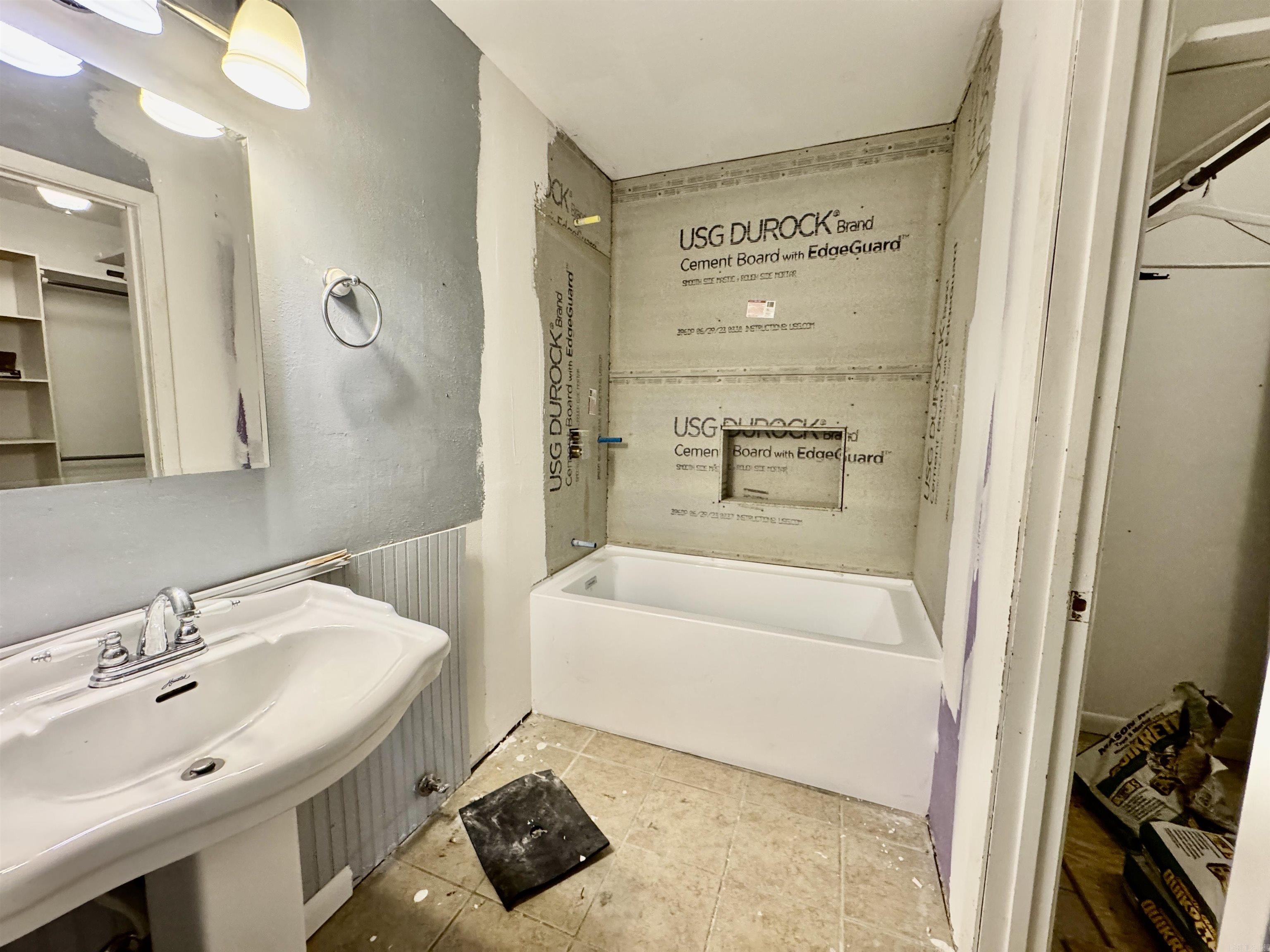 2147 Reyburn Creek  Malvern, AR