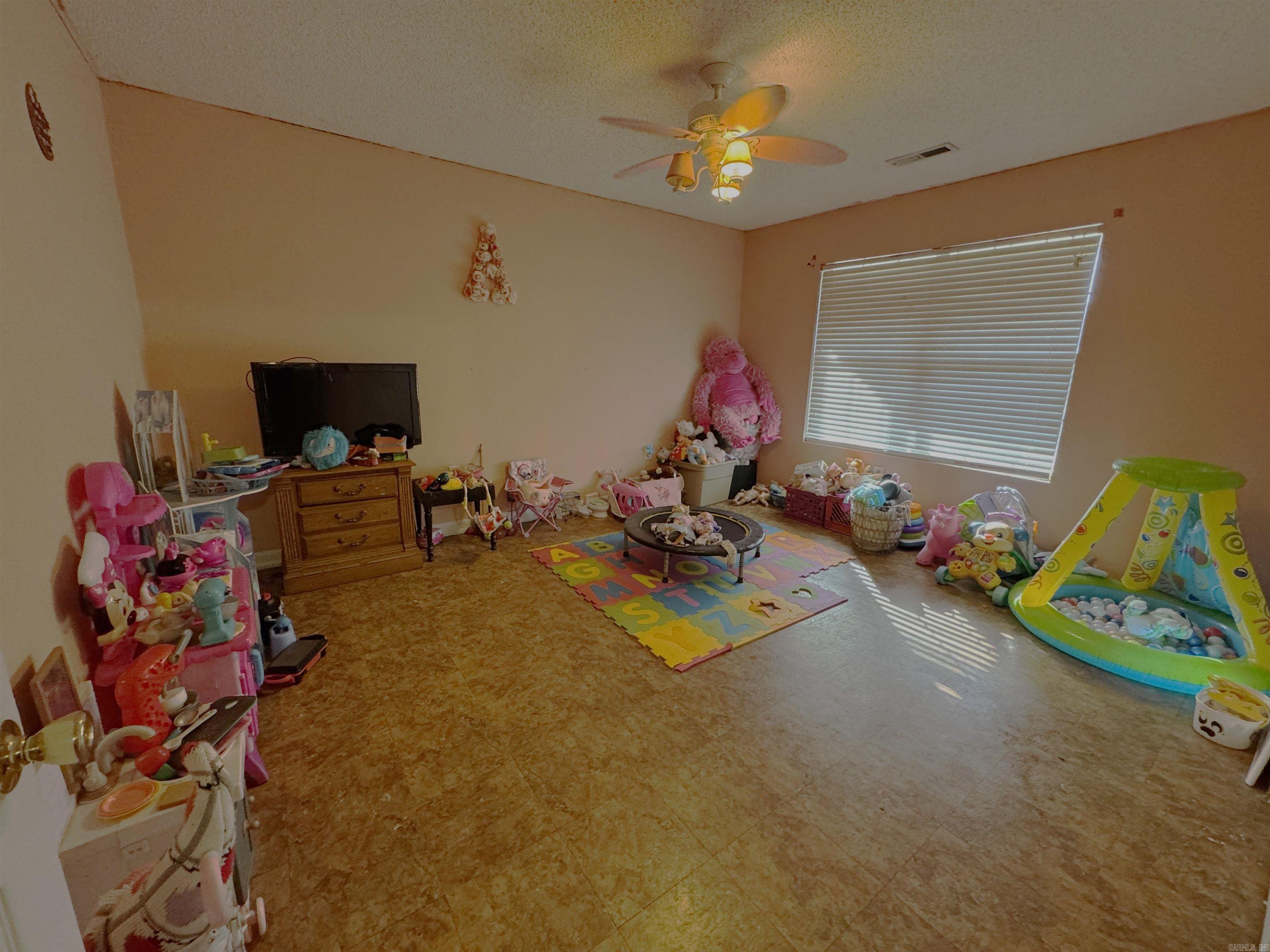 108 Martin Dr W  Wynne, AR