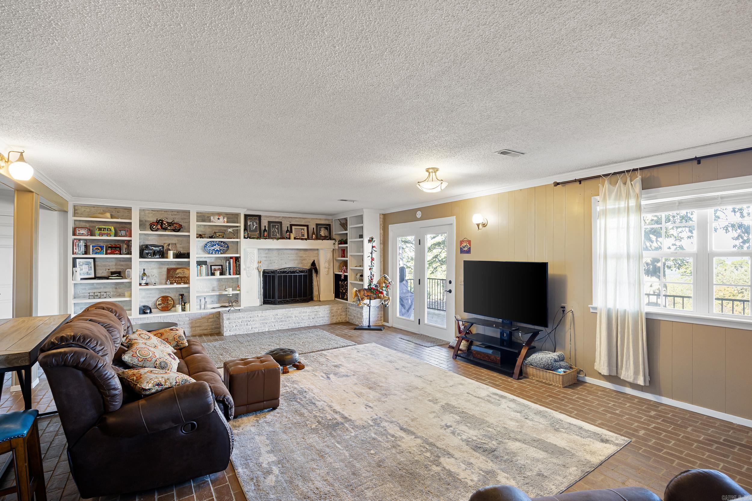 10127 George Mountain  Danville, AR