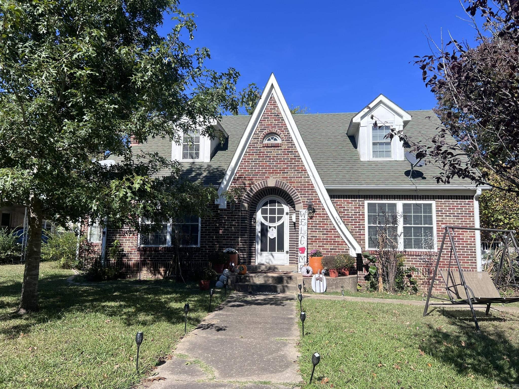 1405 Hickory Ave Mena, AR 71953