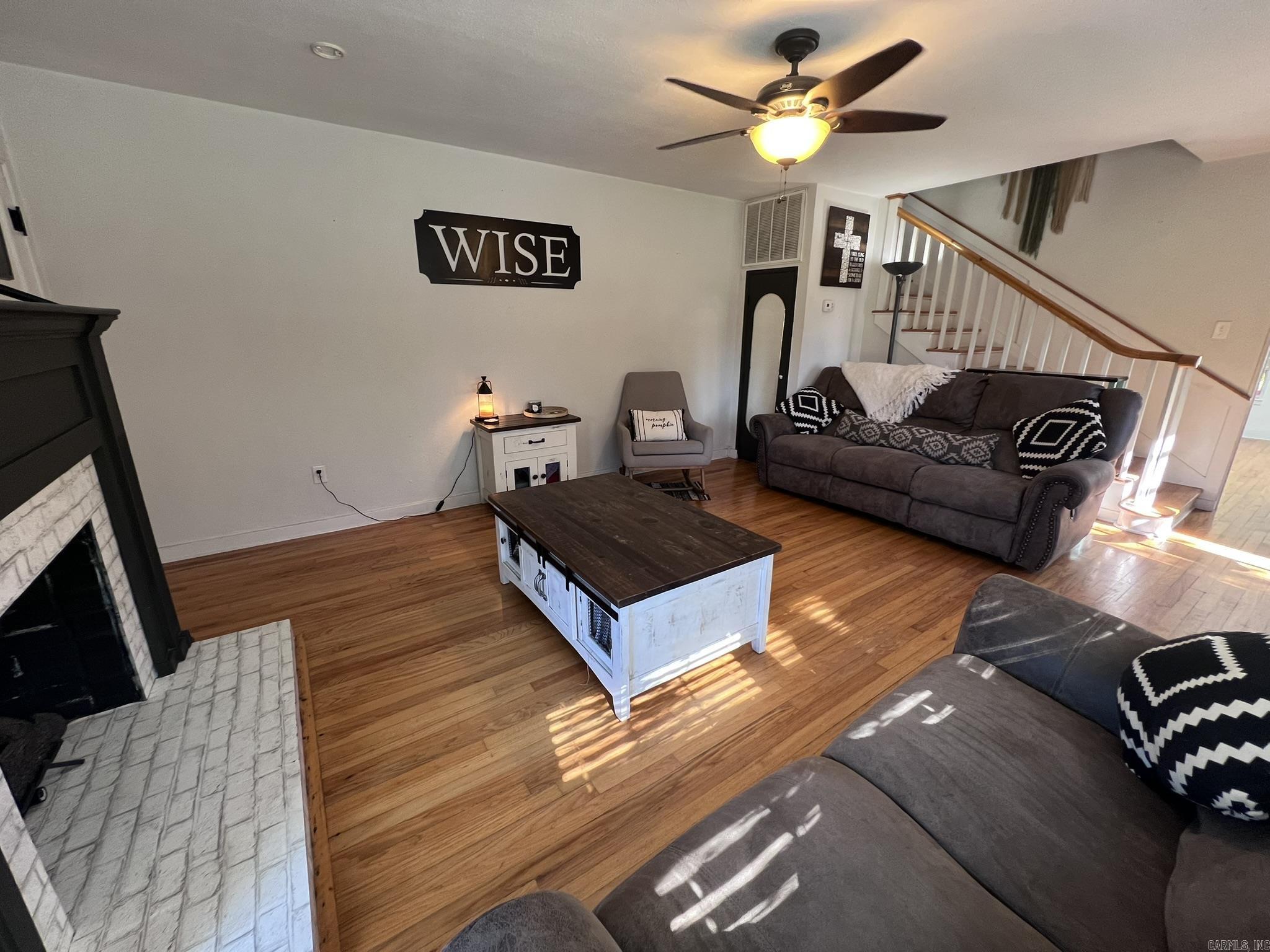 1405 Hickory Ave Mena, AR 71953