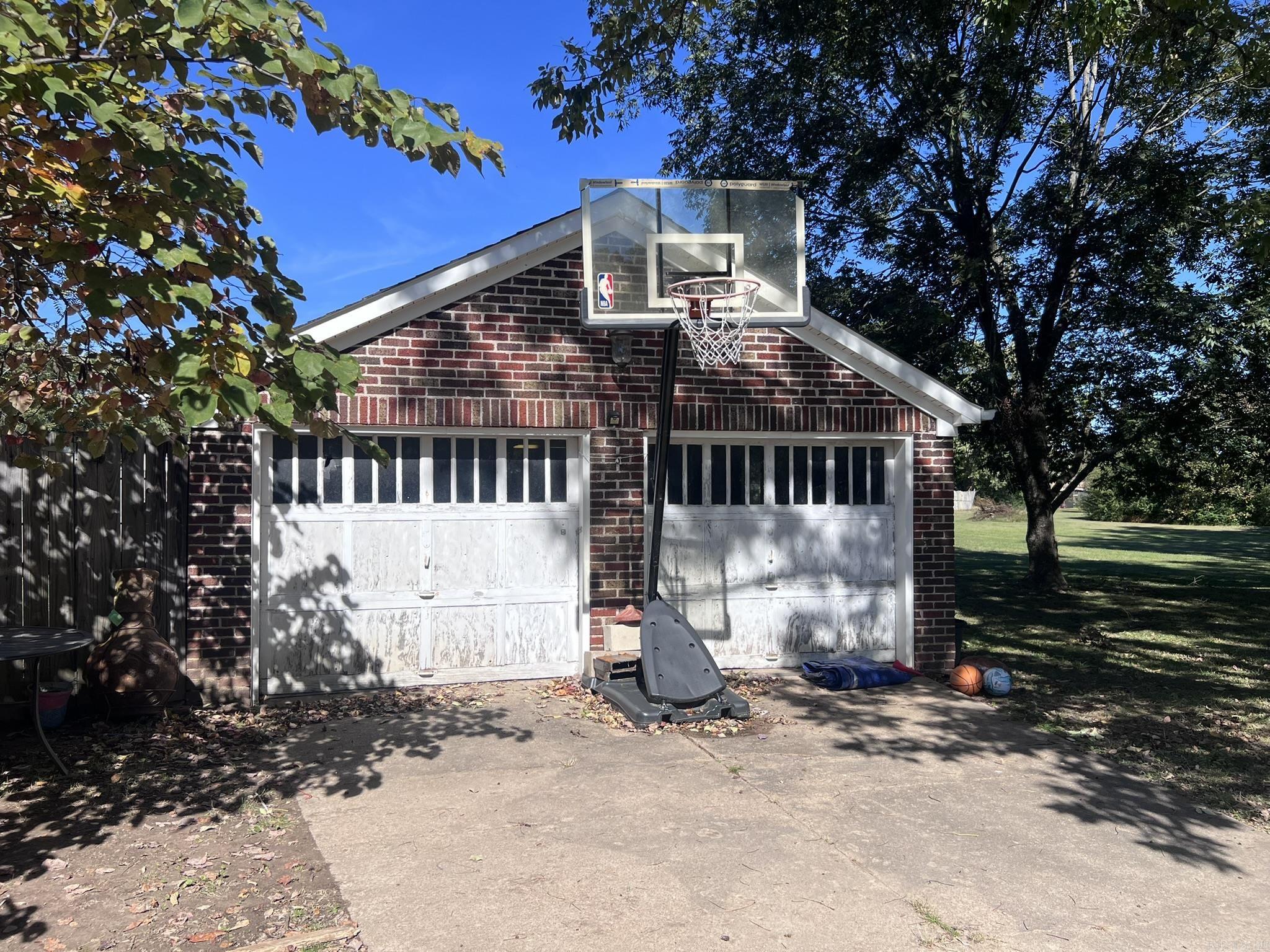 1405 Hickory Ave Mena, AR 71953