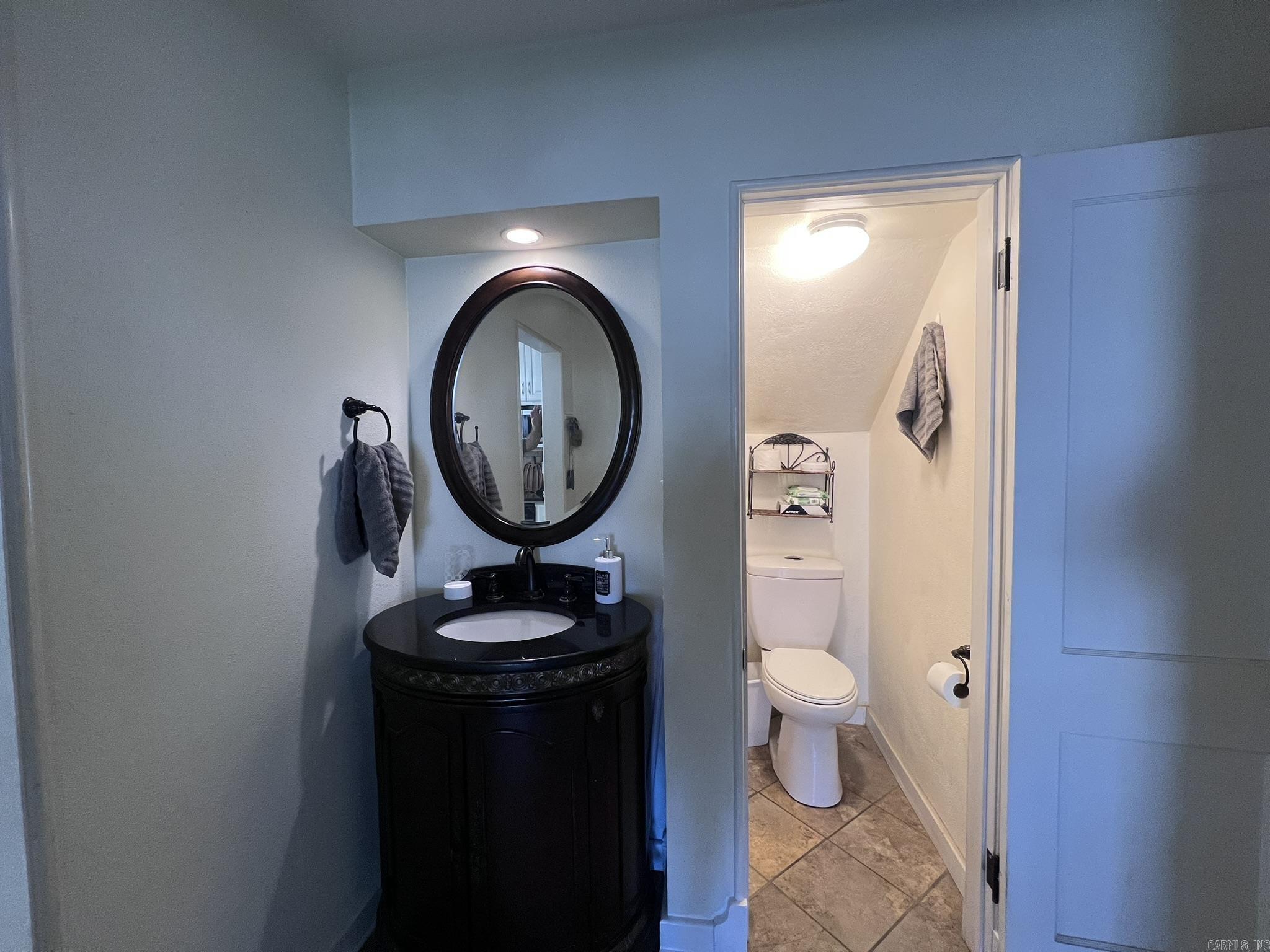 1405 Hickory Ave Mena, AR 71953