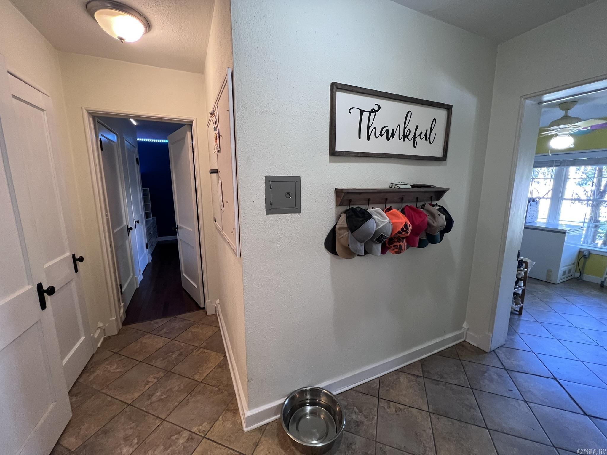 1405 Hickory Ave Mena, AR 71953