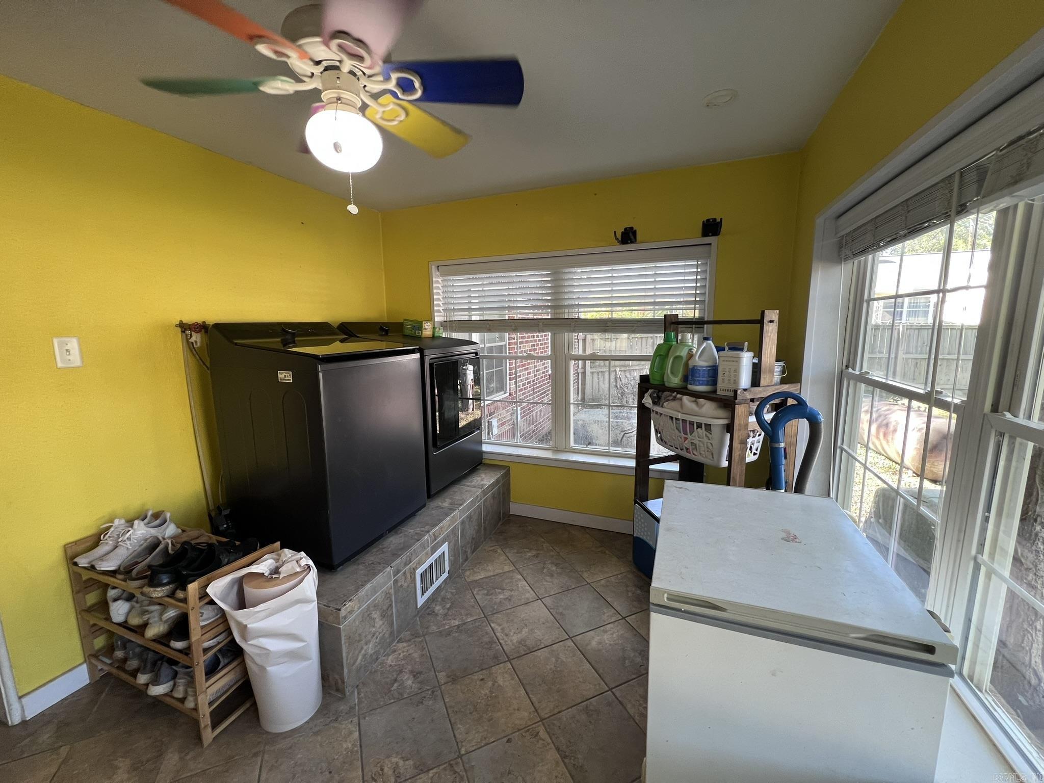 1405 Hickory Ave Mena, AR 71953