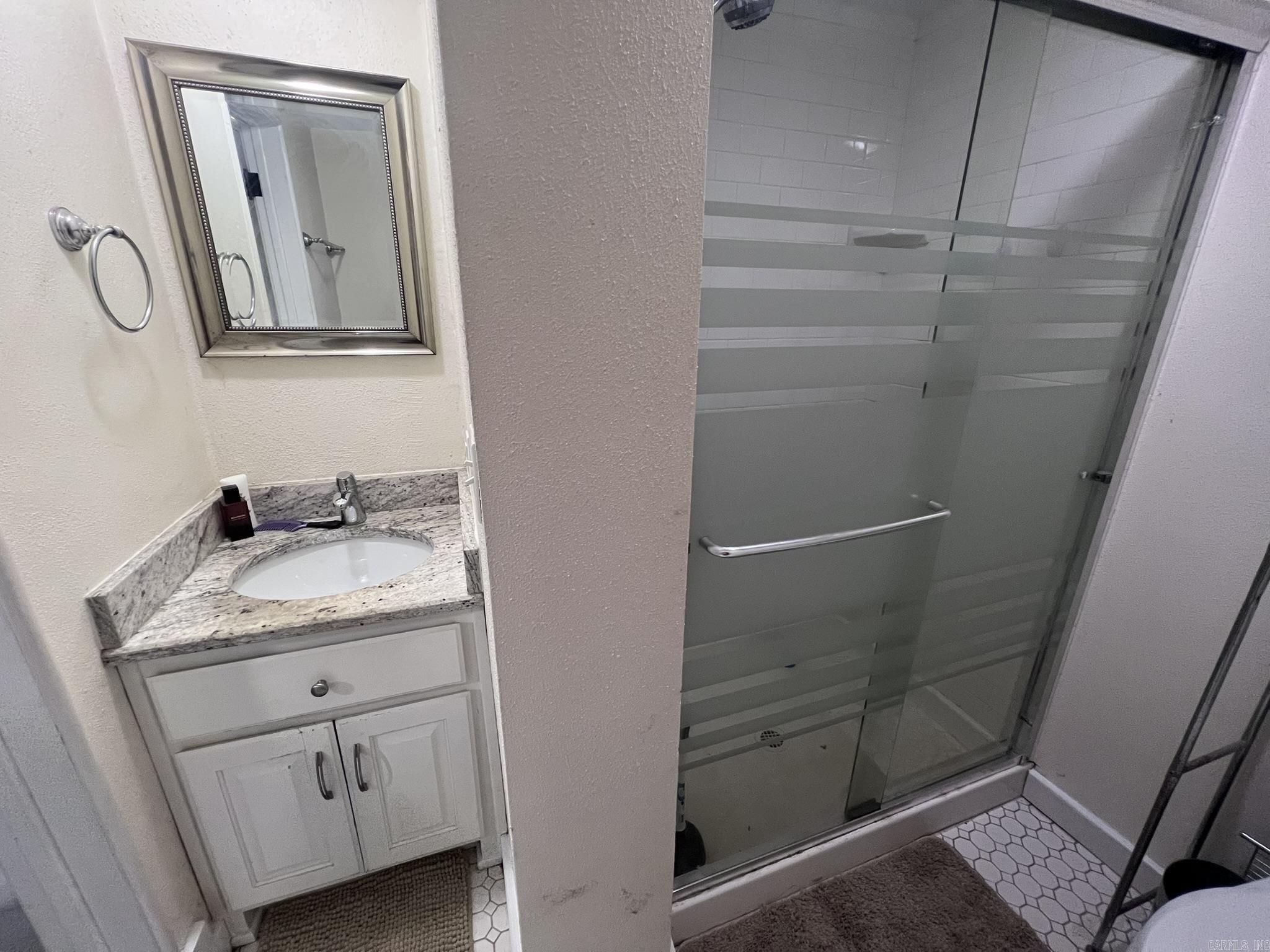 1405 Hickory Ave Mena, AR 71953