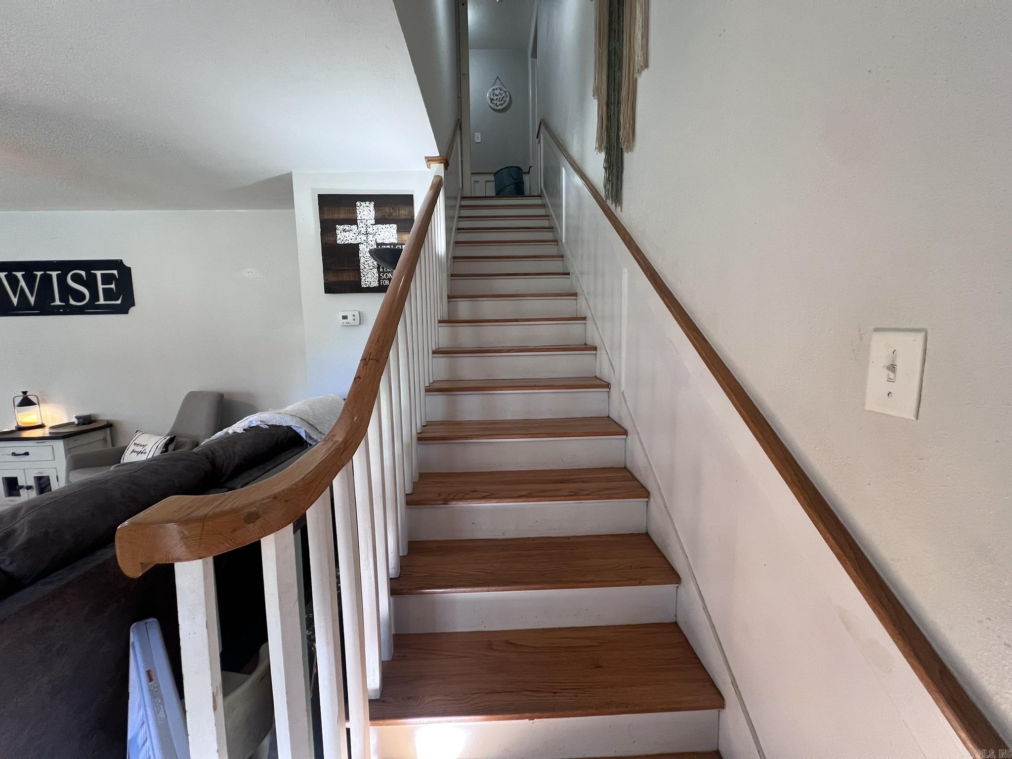 1405 Hickory Ave Mena, AR 71953