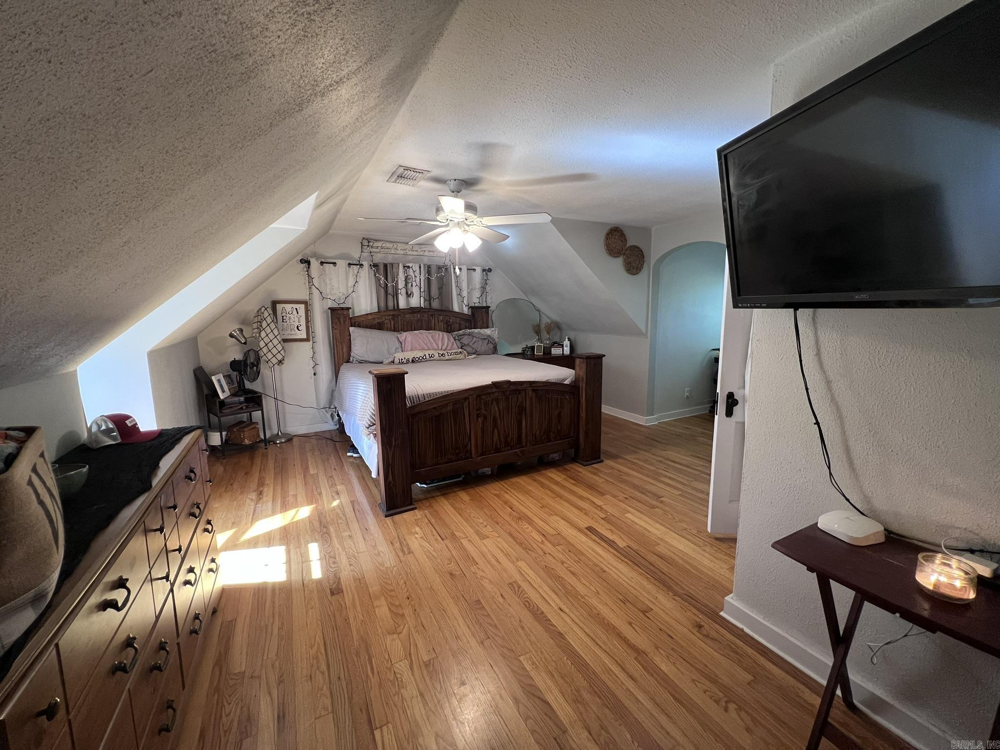 1405 Hickory Ave Mena, AR 71953