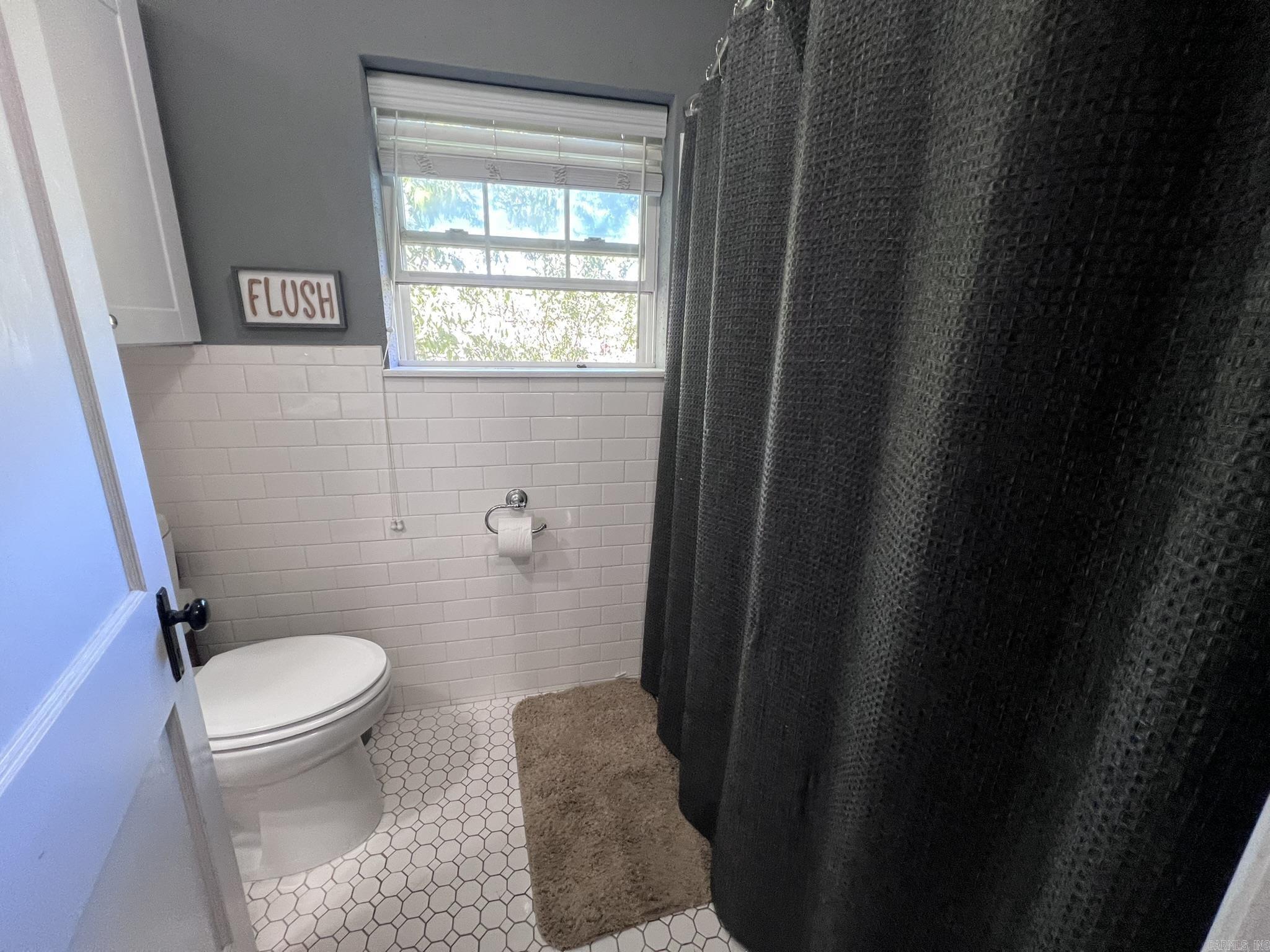 1405 Hickory Ave Mena, AR 71953