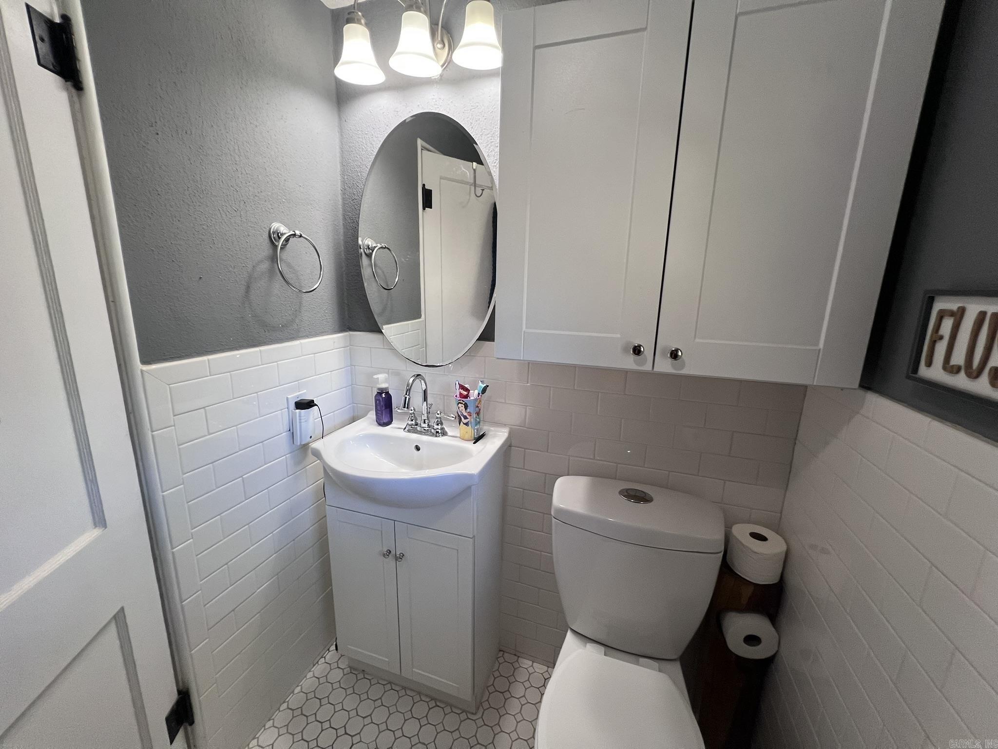 1405 Hickory Ave Mena, AR 71953