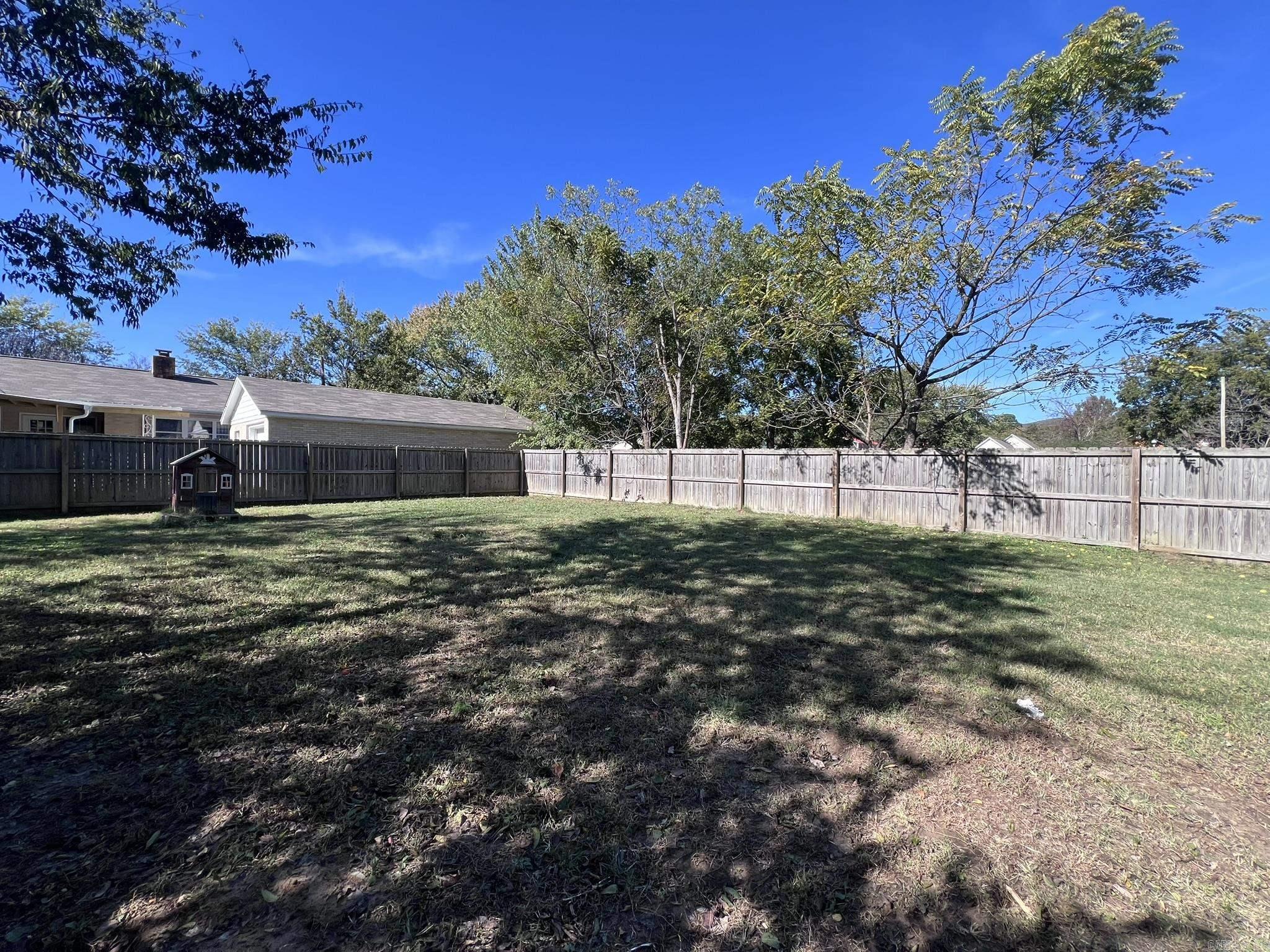 1405 Hickory Ave Mena, AR 71953