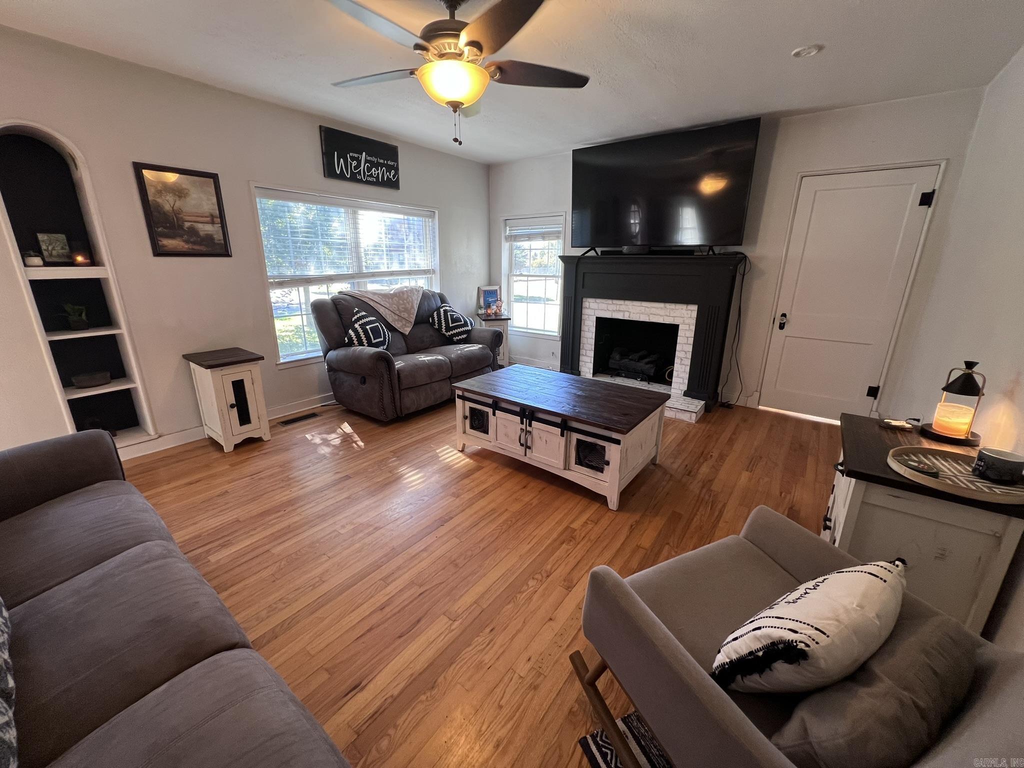 1405 Hickory Ave Mena, AR 71953