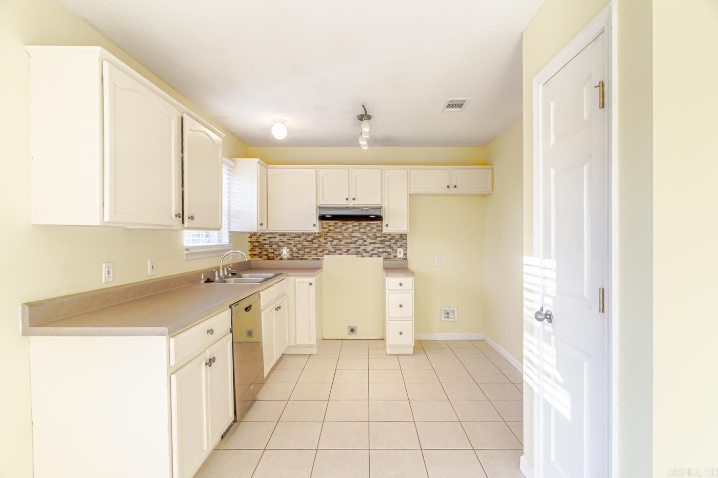 111 Summer Leigh  Bay, AR