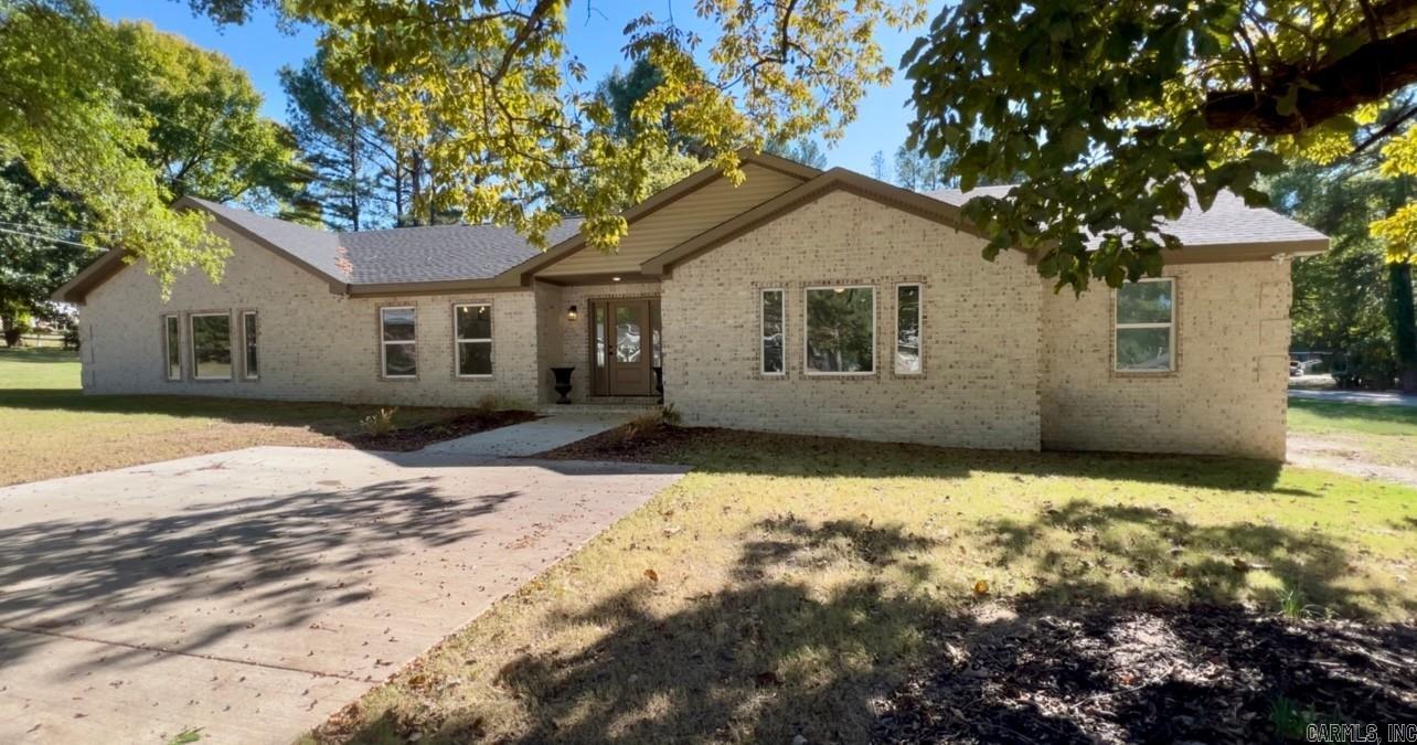 301 E Griffin Street